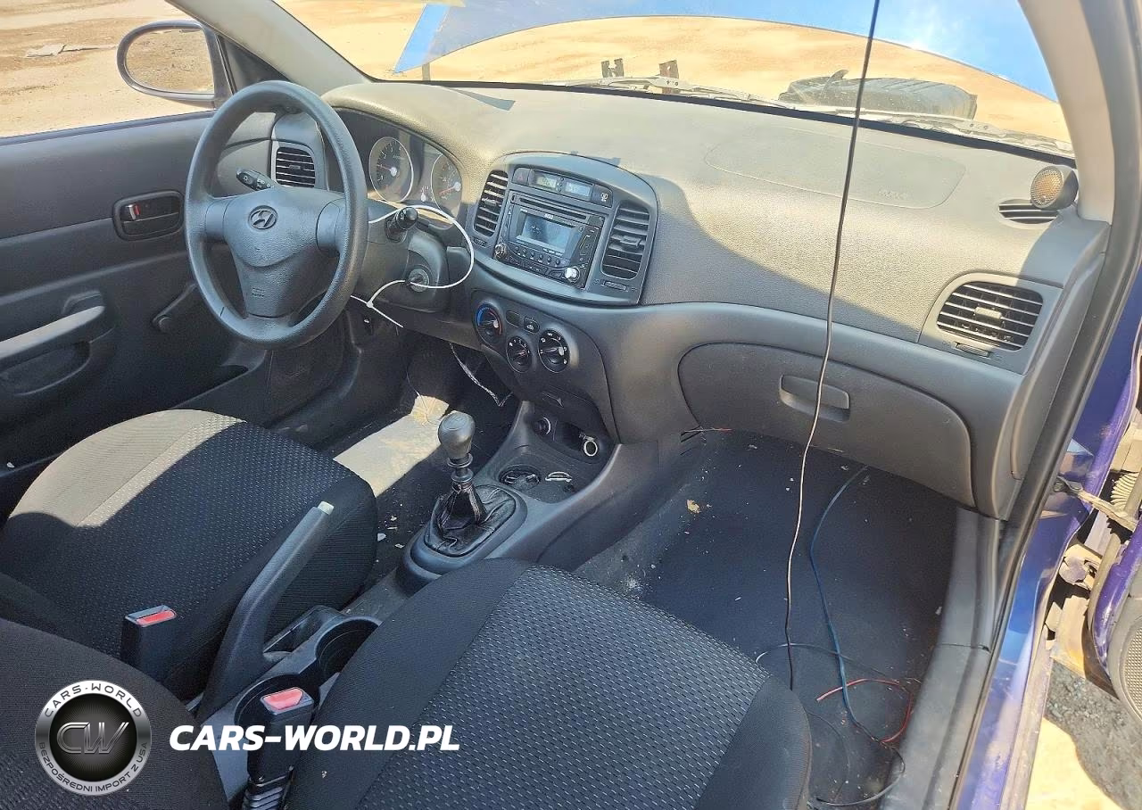 2008 Hyundai Accent Gs VIN:KMHCM36C28U096654 - 8