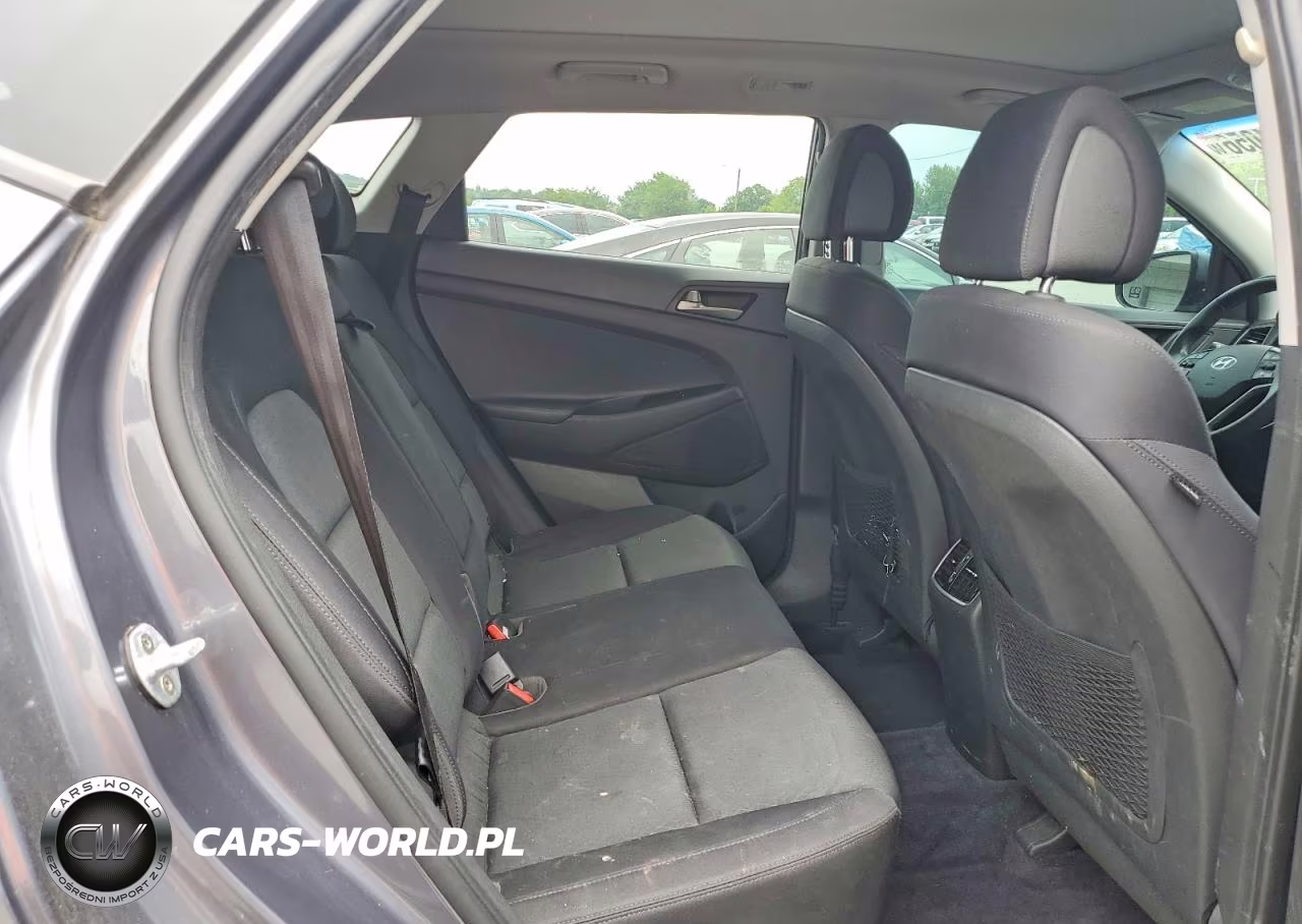 2018 Hyundai Tucson Value VIN:KM8J3CA26JU804712 - 11