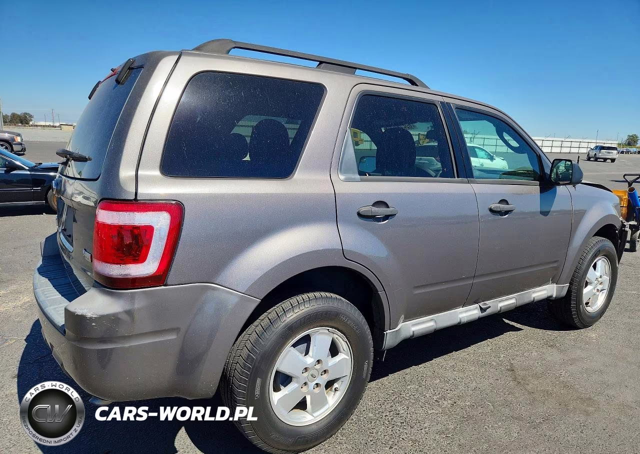 2011 Ford Escape Xlt VIN:1FMCU0DG8BKB66178 - 3