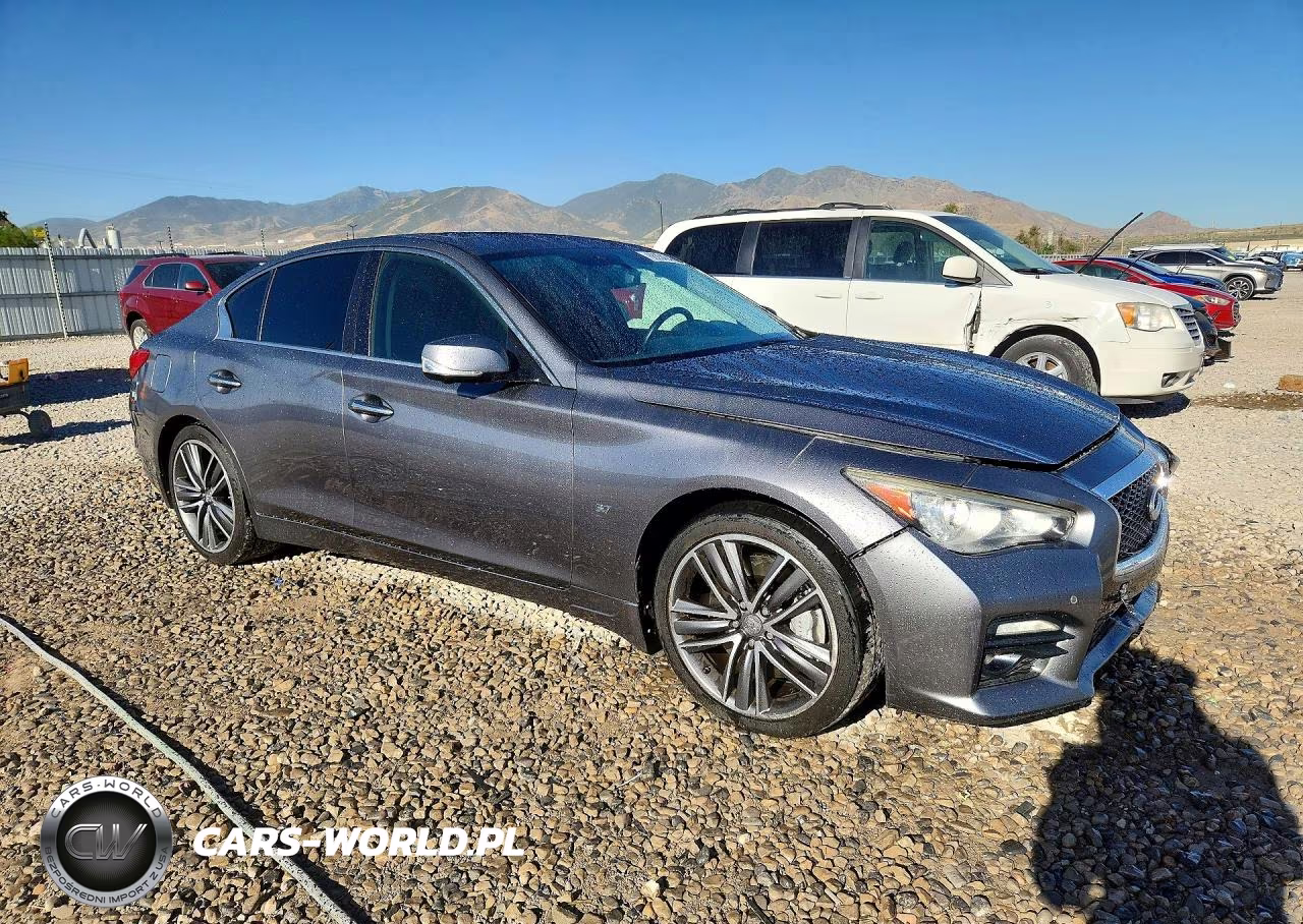 2014 Infiniti Q50 Sport VIN:JN1BV7AR1EM689856 - 4