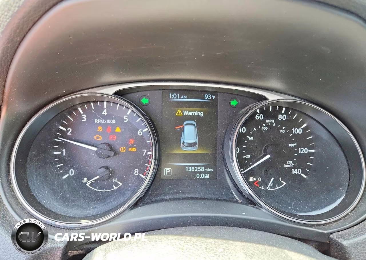 2015 Nissan Rogue S VIN:5N1AT2MK0FC897245 - 9