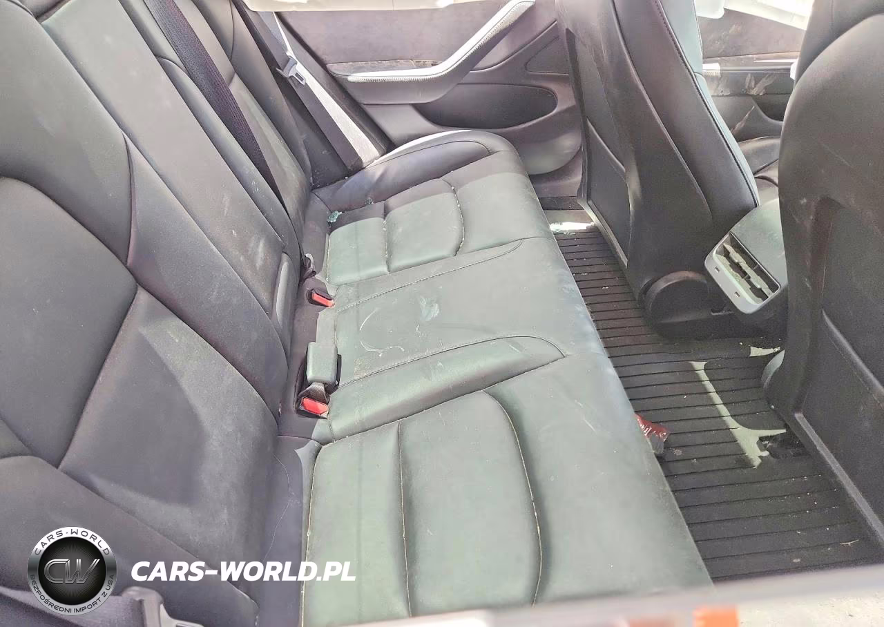 2020 Tesla Model 3 VIN:5YJ3E1EB2LF620238 - 10