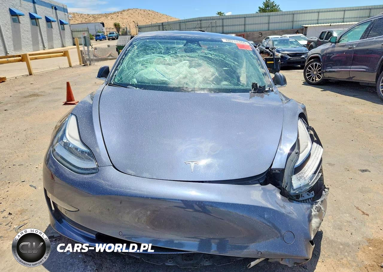 2020 Tesla Model 3 VIN:5YJ3E1EB2LF620238 - 5