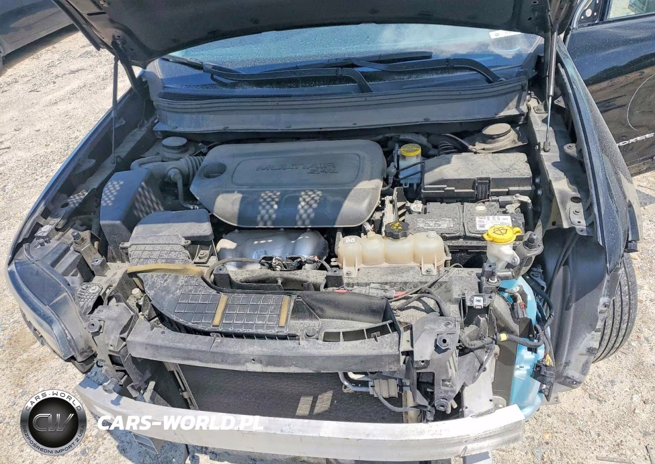 2019 Jeep Cherokee Latitude Plus VIN:1C4PJLLB8KD290056 - 12