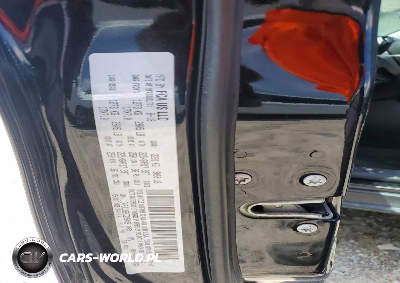 2019 Jeep Cherokee Latitude Plus VIN:1C4PJLLB8KD290056 - 13