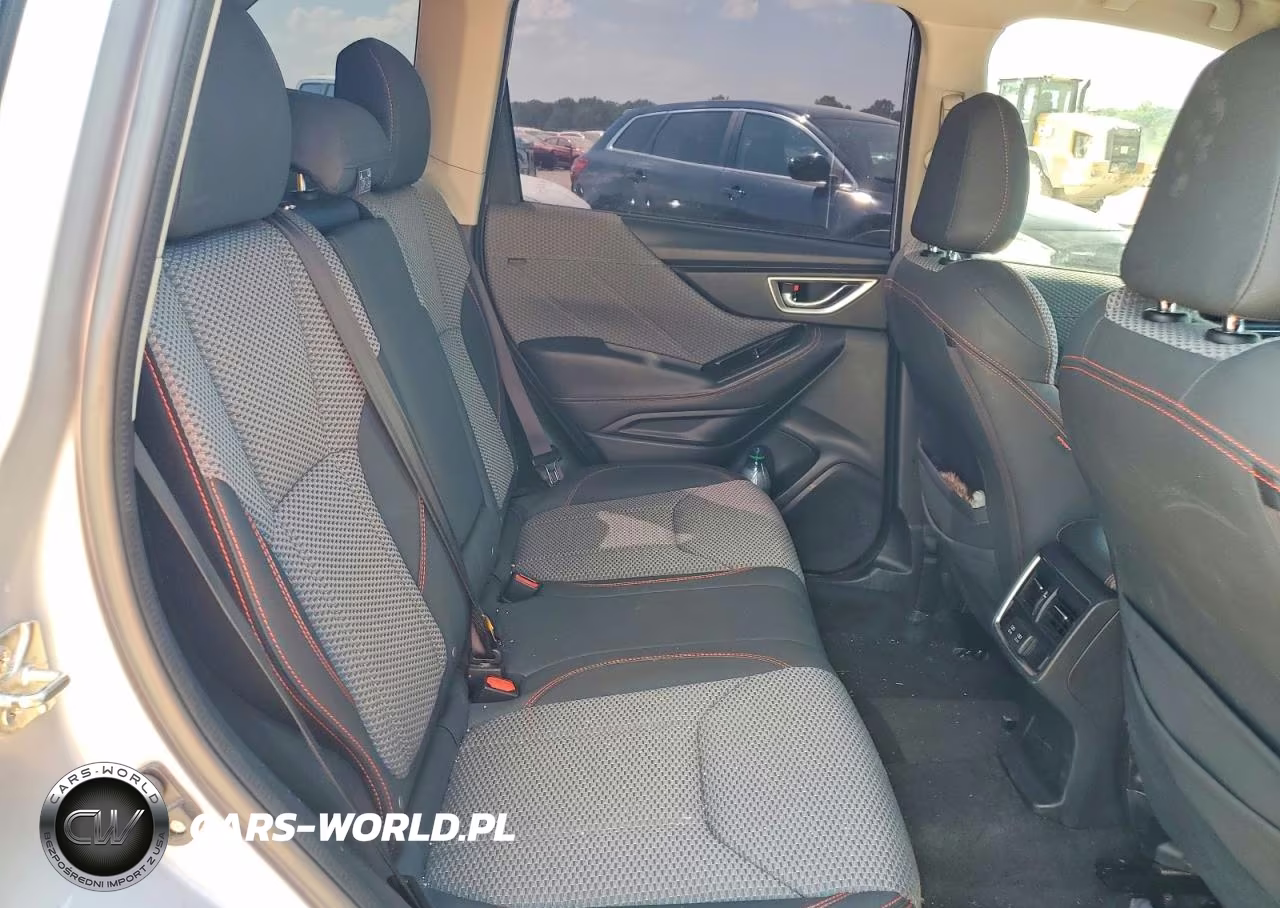 2019 Subaru Forester Sport VIN:JF2SKAKCXKH553972 - 11
