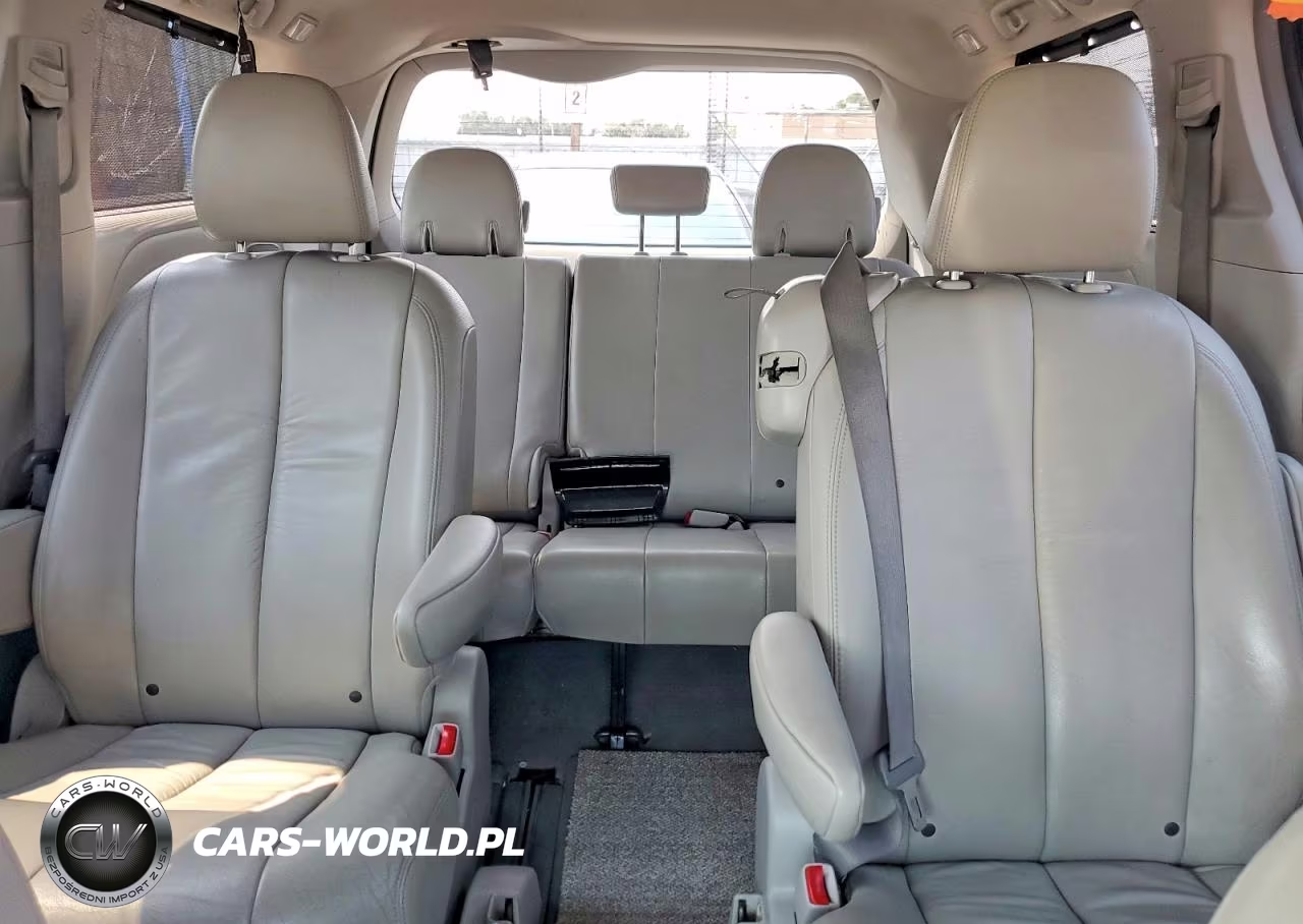 2011 Toyota Sienna Xle V6 VIN:5TDYK3DCXBS025166 - 10