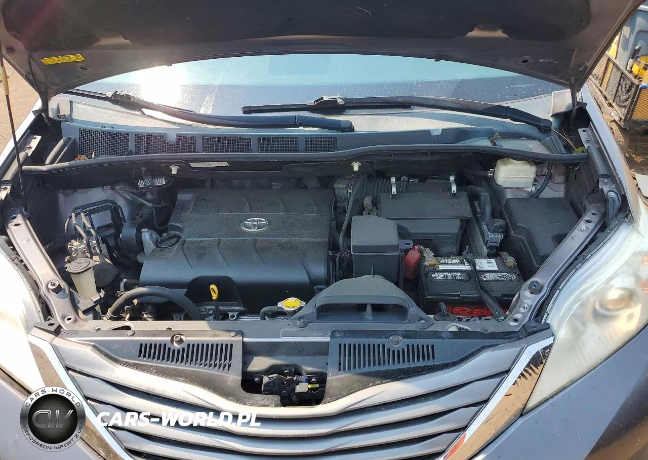 2011 Toyota Sienna Xle V6 VIN:5TDYK3DCXBS025166 - 12