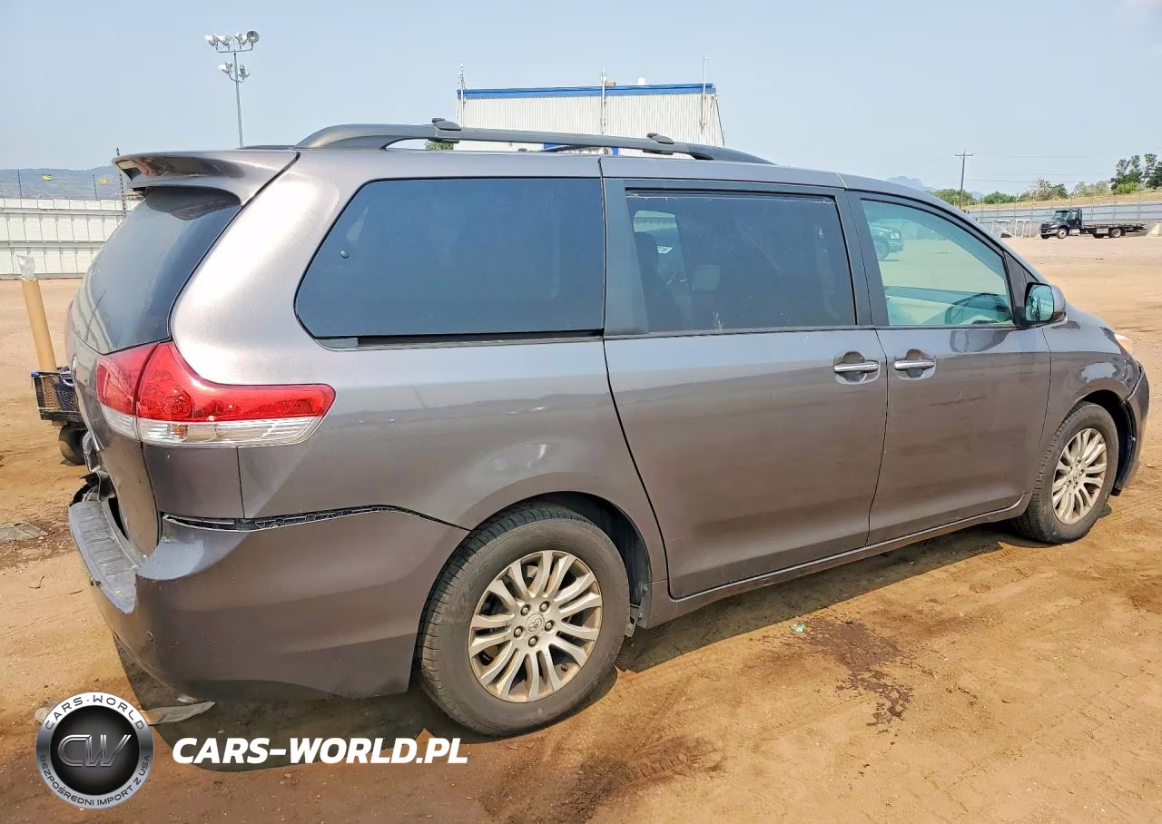 2011 Toyota Sienna Xle V6 VIN:5TDYK3DCXBS025166 - 3