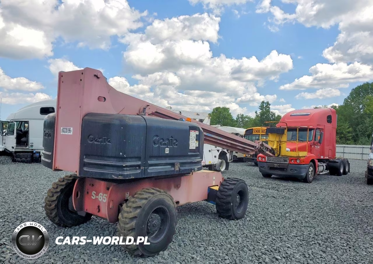 2000 Genie Industrial Equipment - Boom Lift VIN:28400 - 4