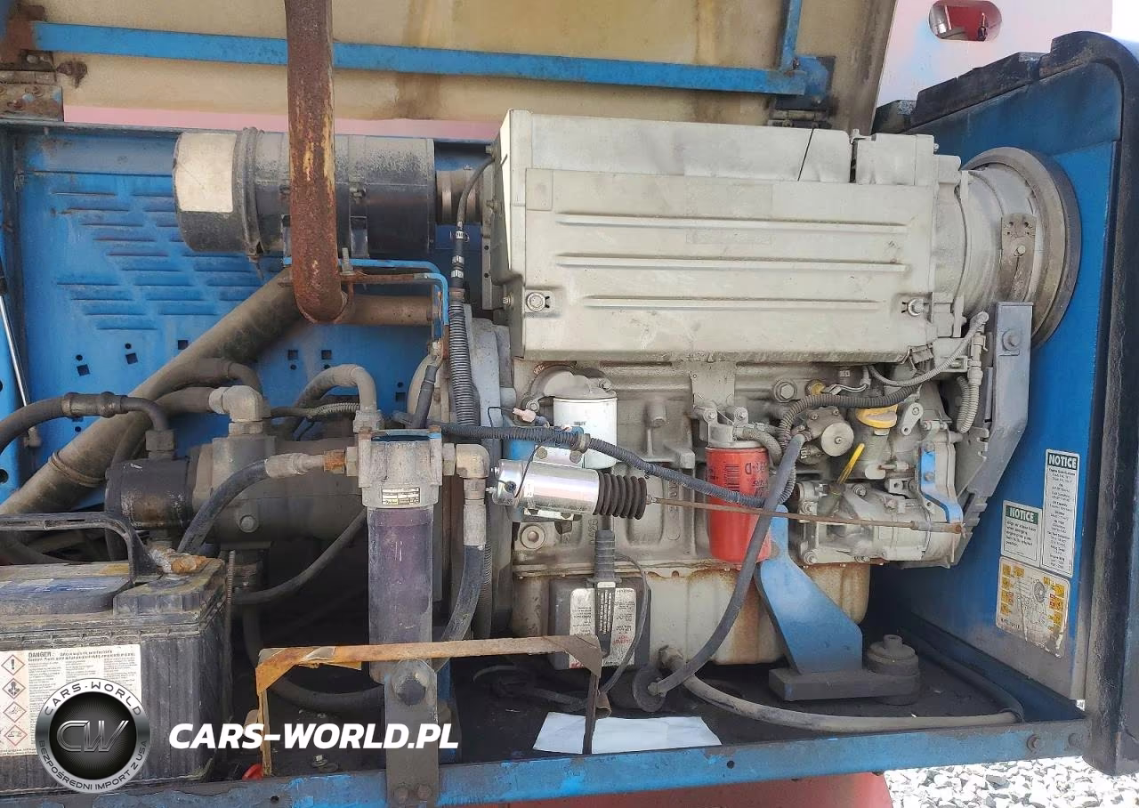 2000 Genie Industrial Equipment - Boom Lift VIN:28400 - 7