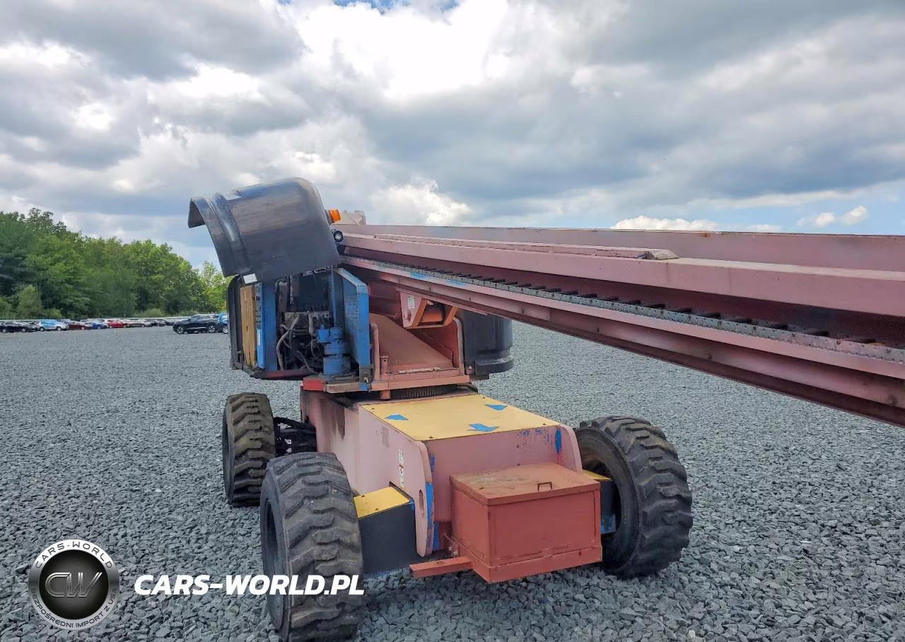 2000 Genie Industrial Equipment - Boom Lift VIN:28400 - 9