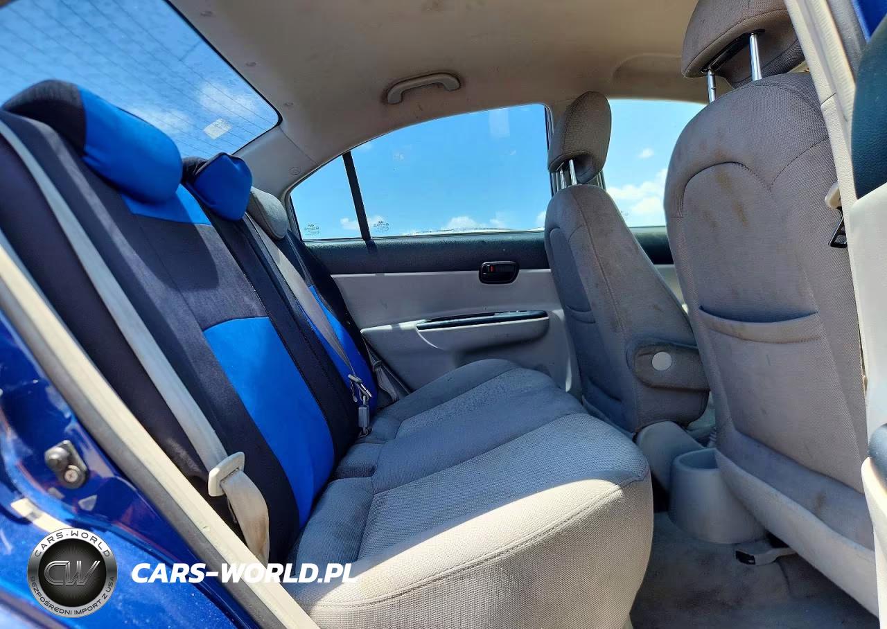 2006 Hyundai Accent Gls VIN:KMHCN46C96U029520 - 10