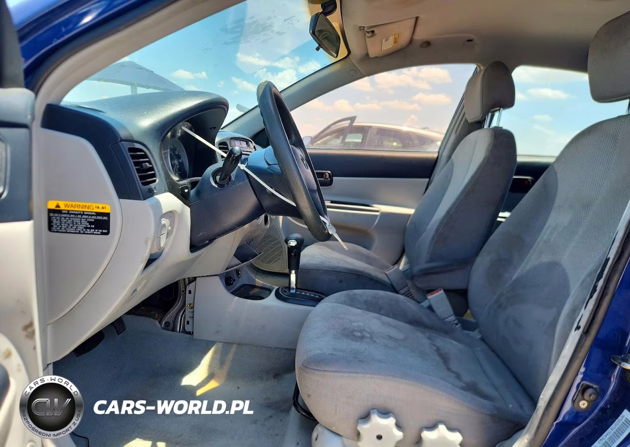 2006 Hyundai Accent Gls VIN:KMHCN46C96U029520 - 7