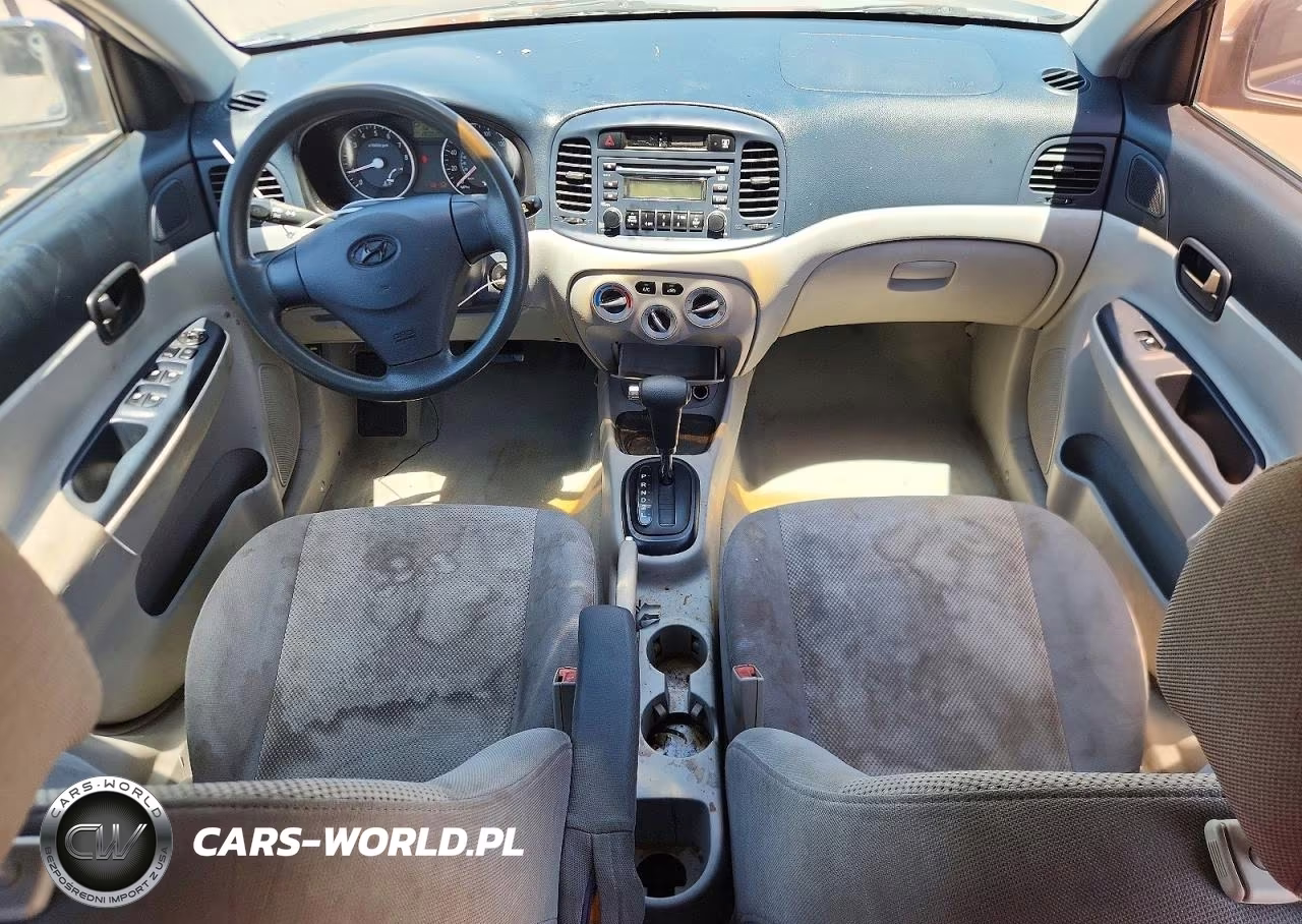 2006 Hyundai Accent Gls VIN:KMHCN46C96U029520 - 8