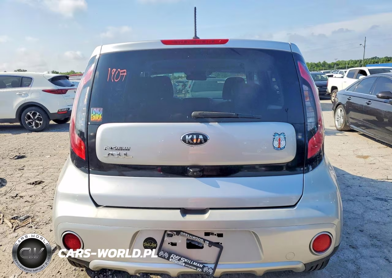 2017 Kia Soul + VIN:KNDJP3A54H7448756 - 6