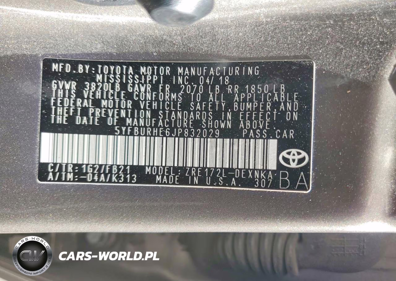 2018 Toyota Corolla Le VIN:5YFBURHE6JP832029 - 12