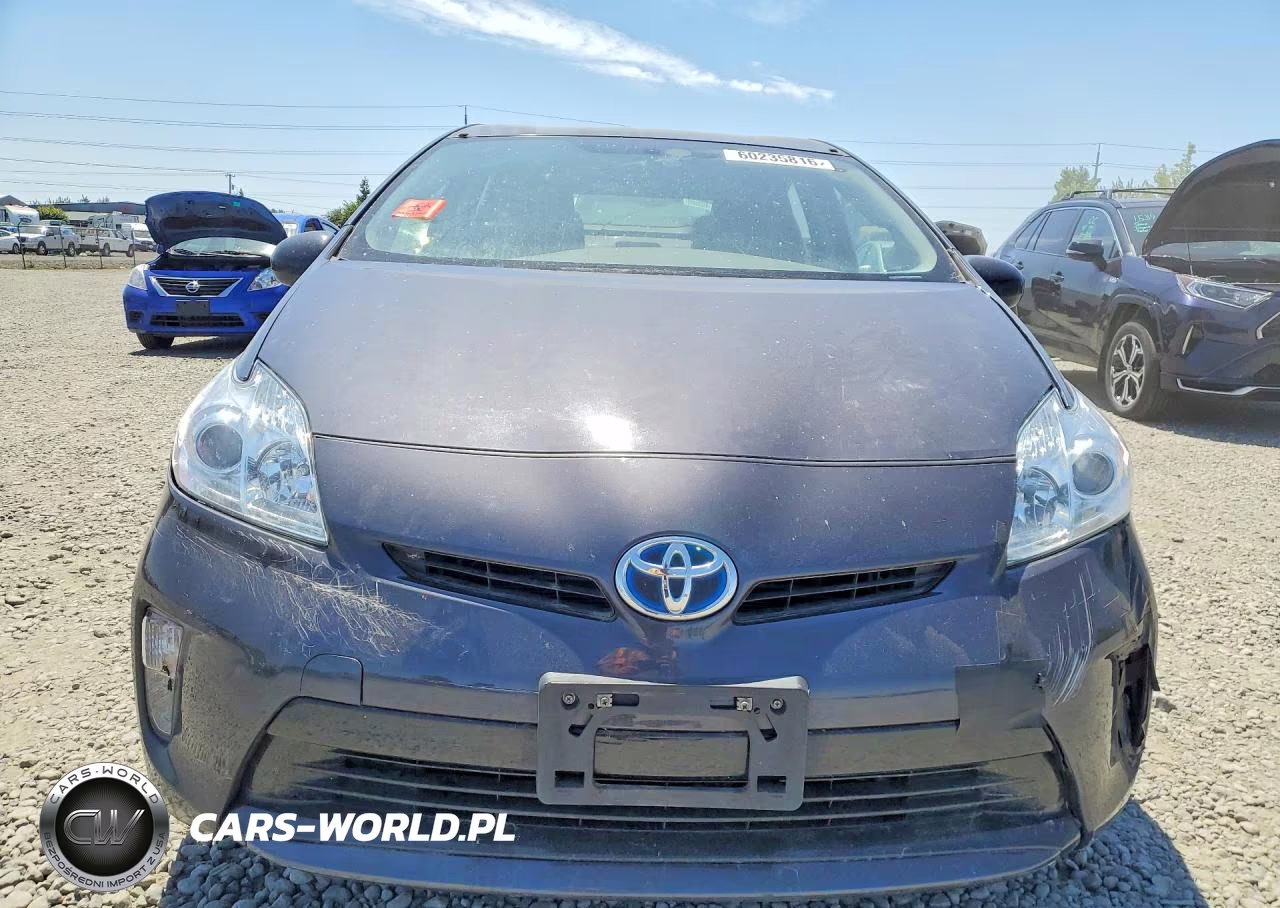 2015 Toyota Prius Two VIN:JTDKN3DU5F1912568 - 5