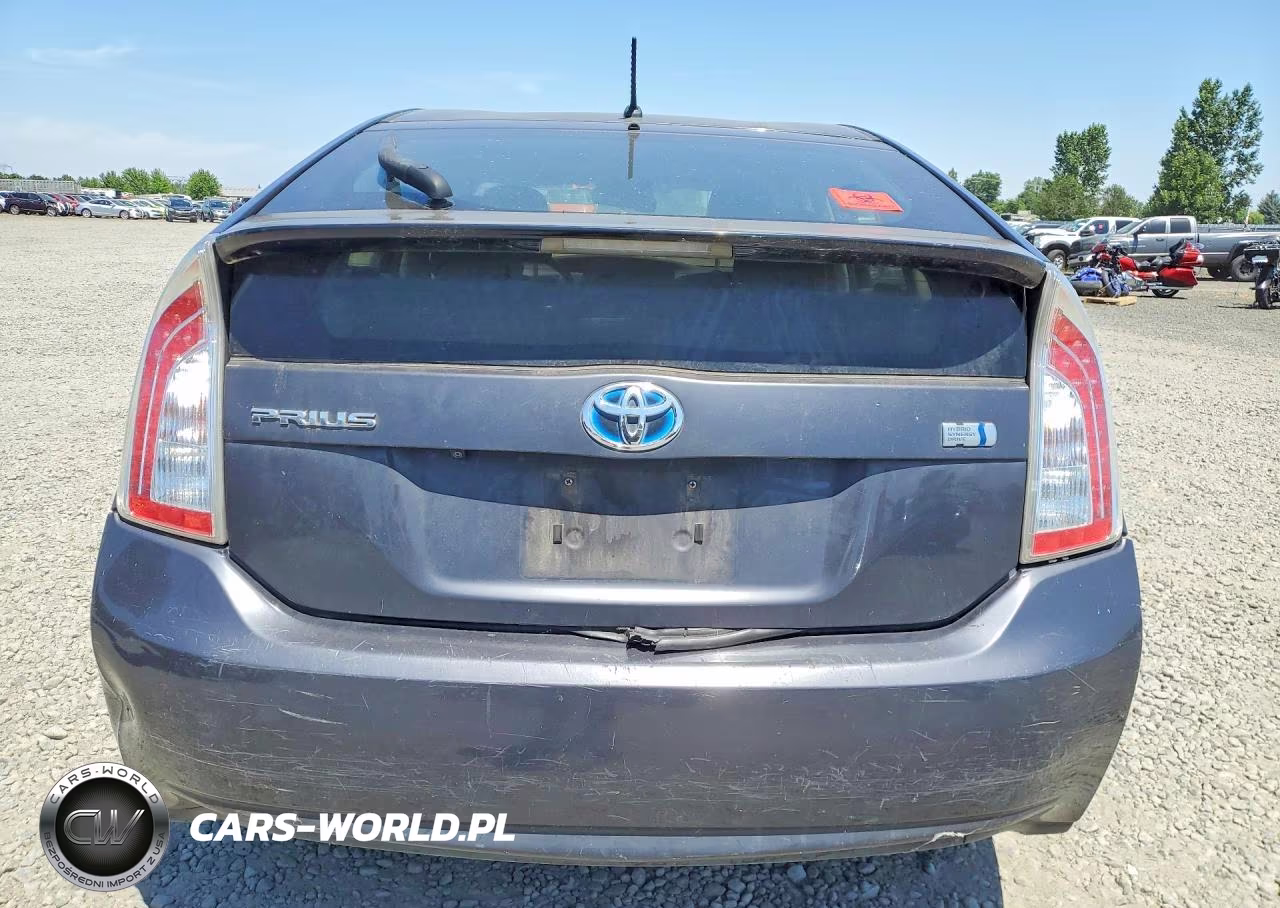 2015 Toyota Prius Two VIN:JTDKN3DU5F1912568 - 6