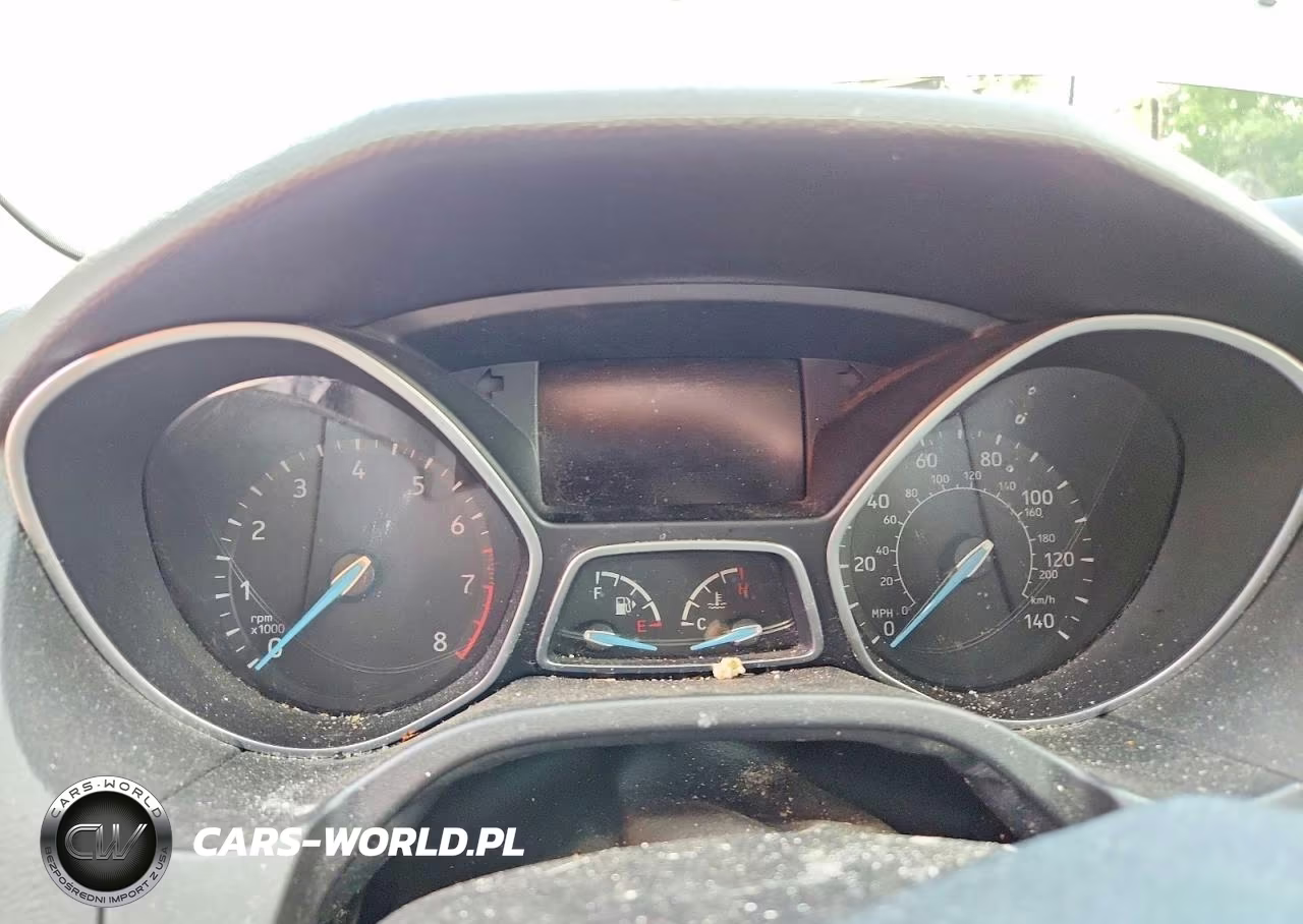 2016 Ford Focus Se VIN:1FADP3F20GL303057 - 9
