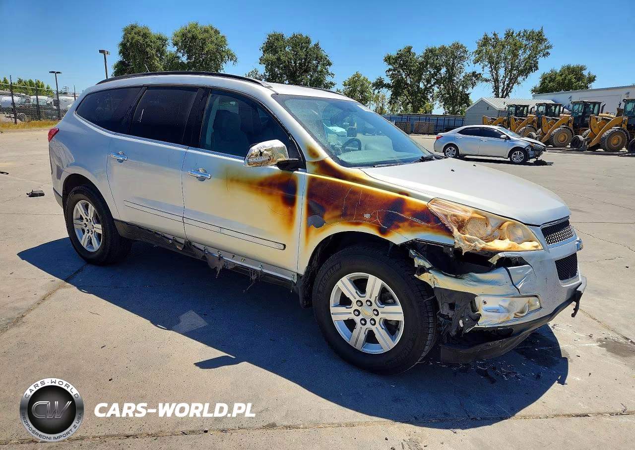 2011 Chevrolet Traverse Lt VIN:1GNKRGED3BJ302969 - 4