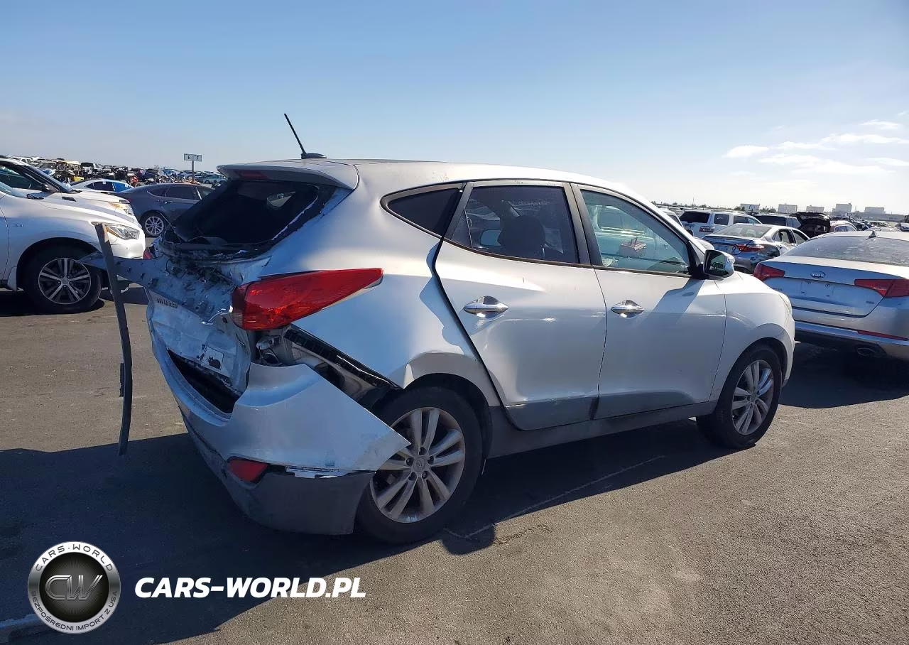 2011 Hyundai Tucson Limited VIN:KM8JU3AC4BU140255 - 3