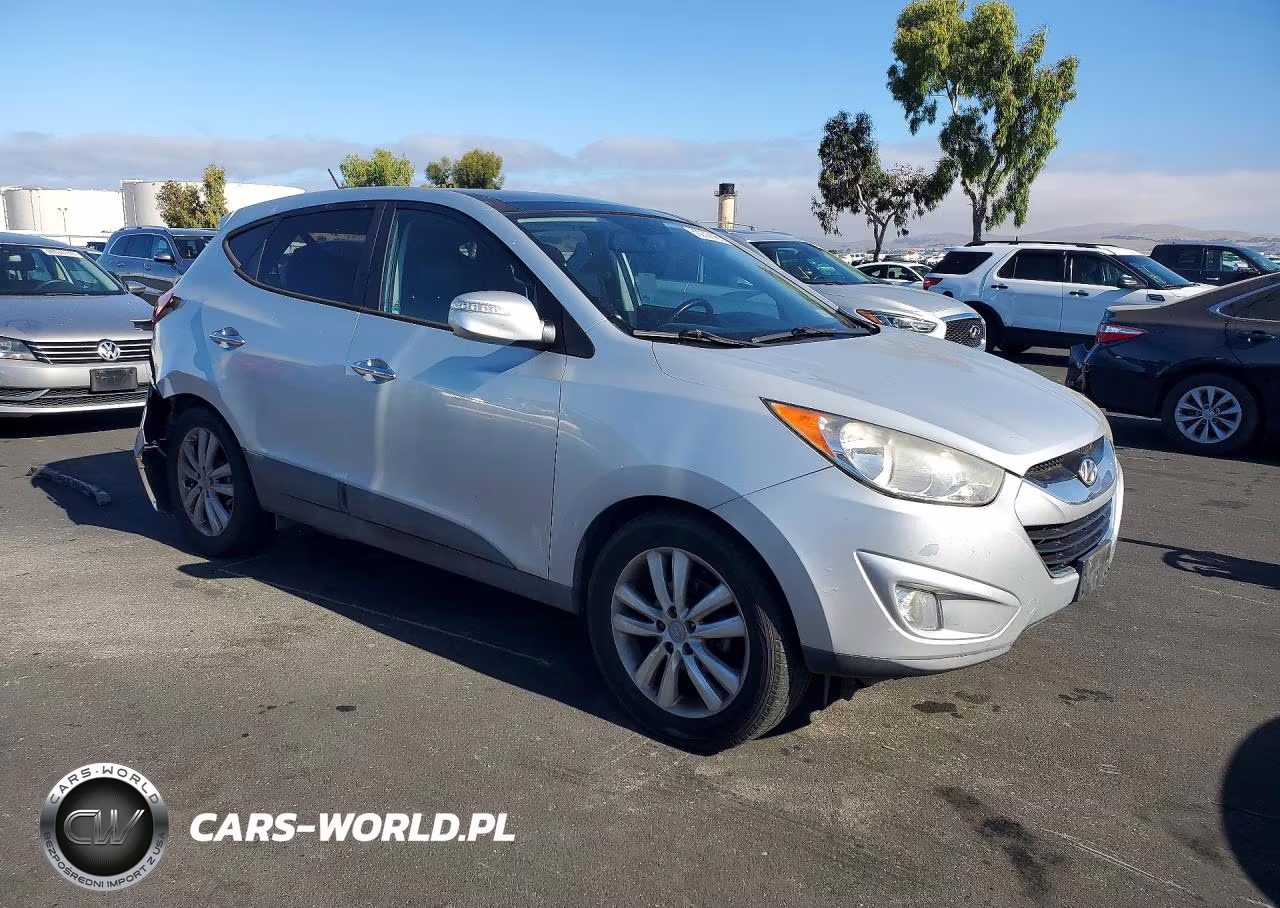 2011 Hyundai Tucson Limited VIN:KM8JU3AC4BU140255 - 4