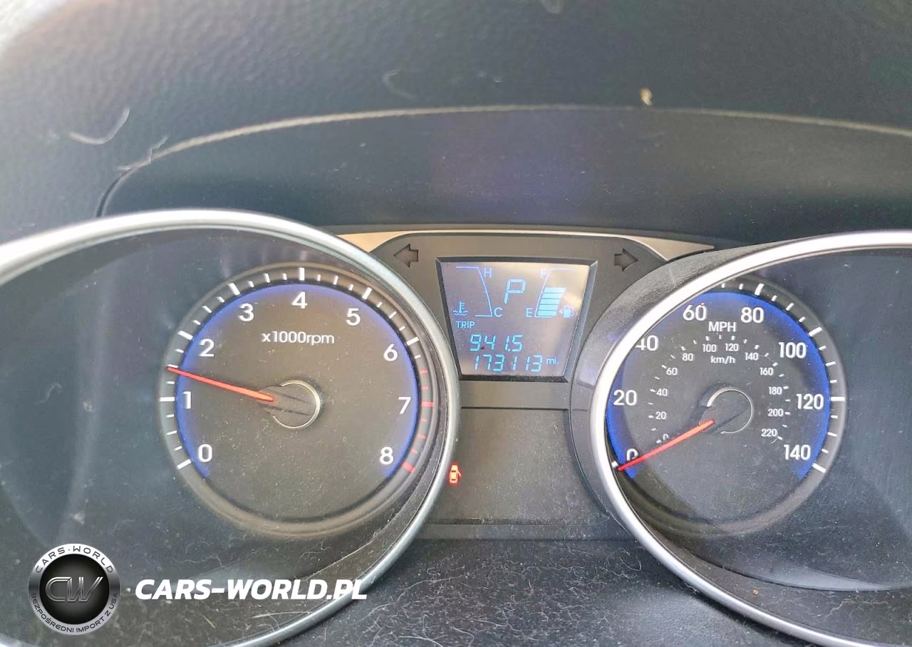 2011 Hyundai Tucson Limited VIN:KM8JU3AC4BU140255 - 9