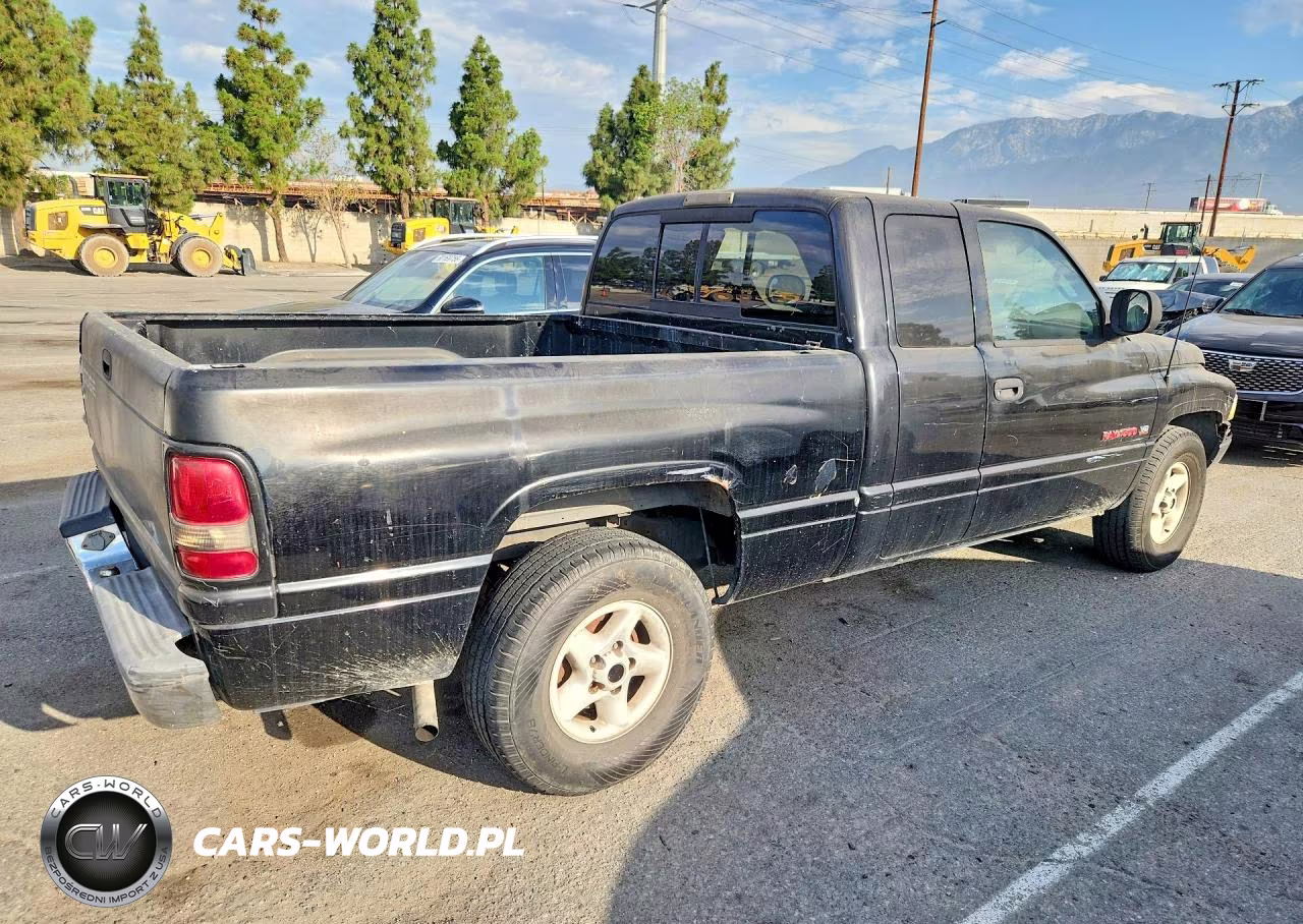 1998 Dodge Ram 1500 VIN:1B7HC13Y8WJ210401 - 3