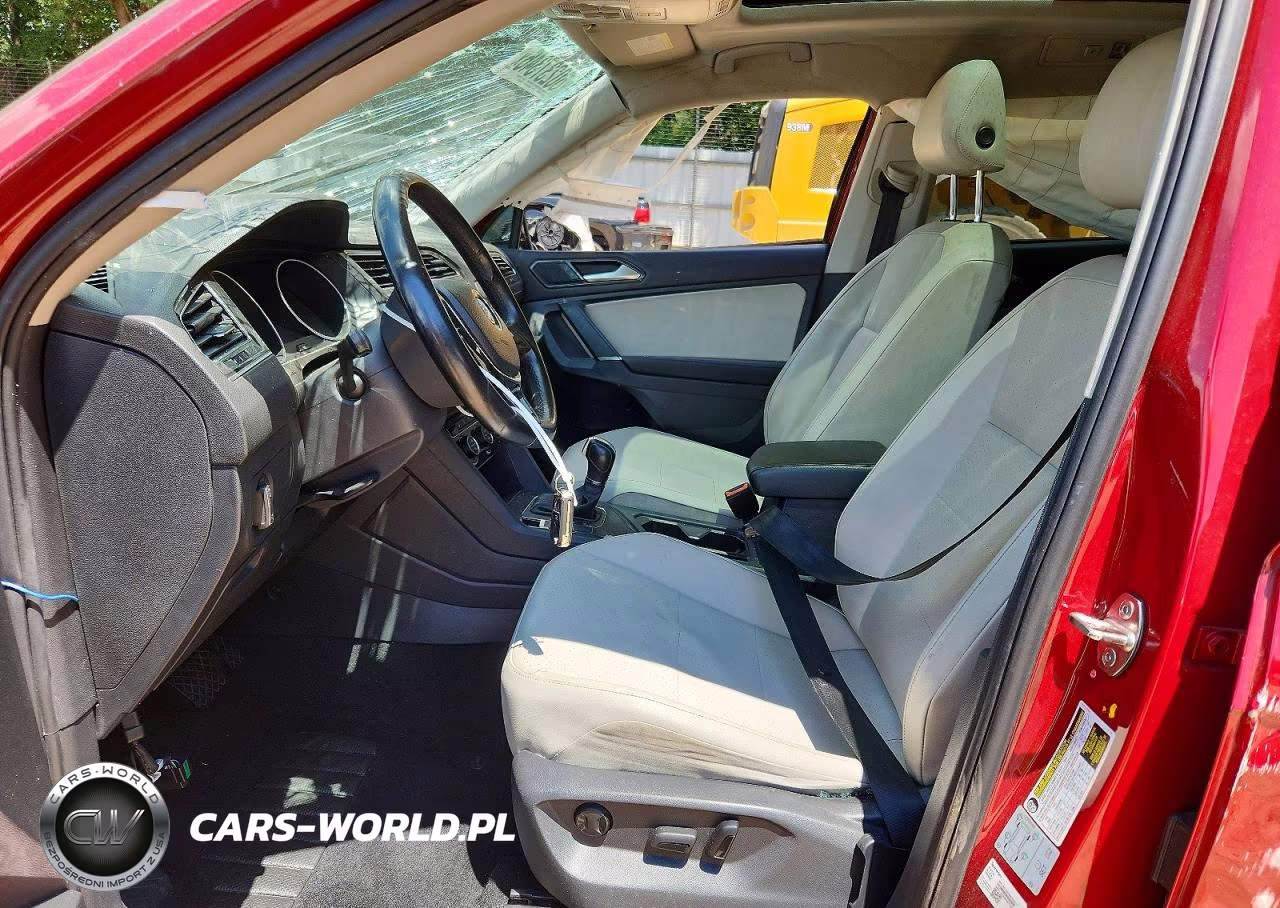 2018 Volkswagen Tiguan Se VIN:3VV3B7AX5JM067592 - 7