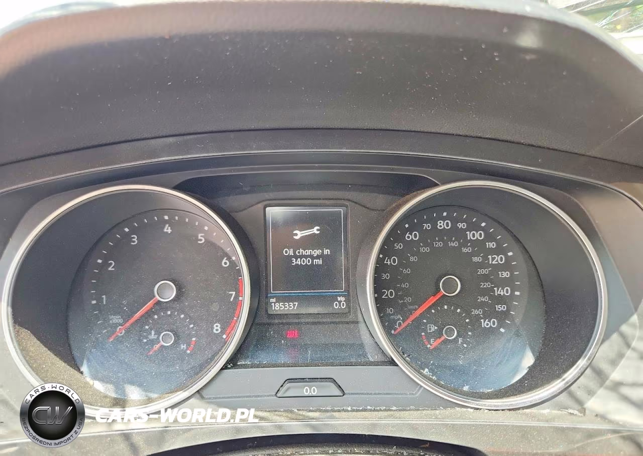 2018 Volkswagen Tiguan Se VIN:3VV3B7AX5JM067592 - 9