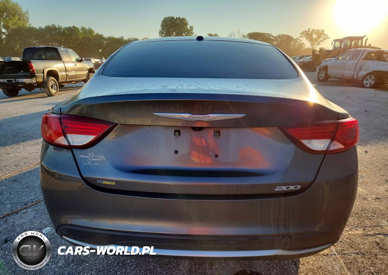 2016 Chrysler 200 Limited VIN:1C3CCCAB2GN102925 - 6