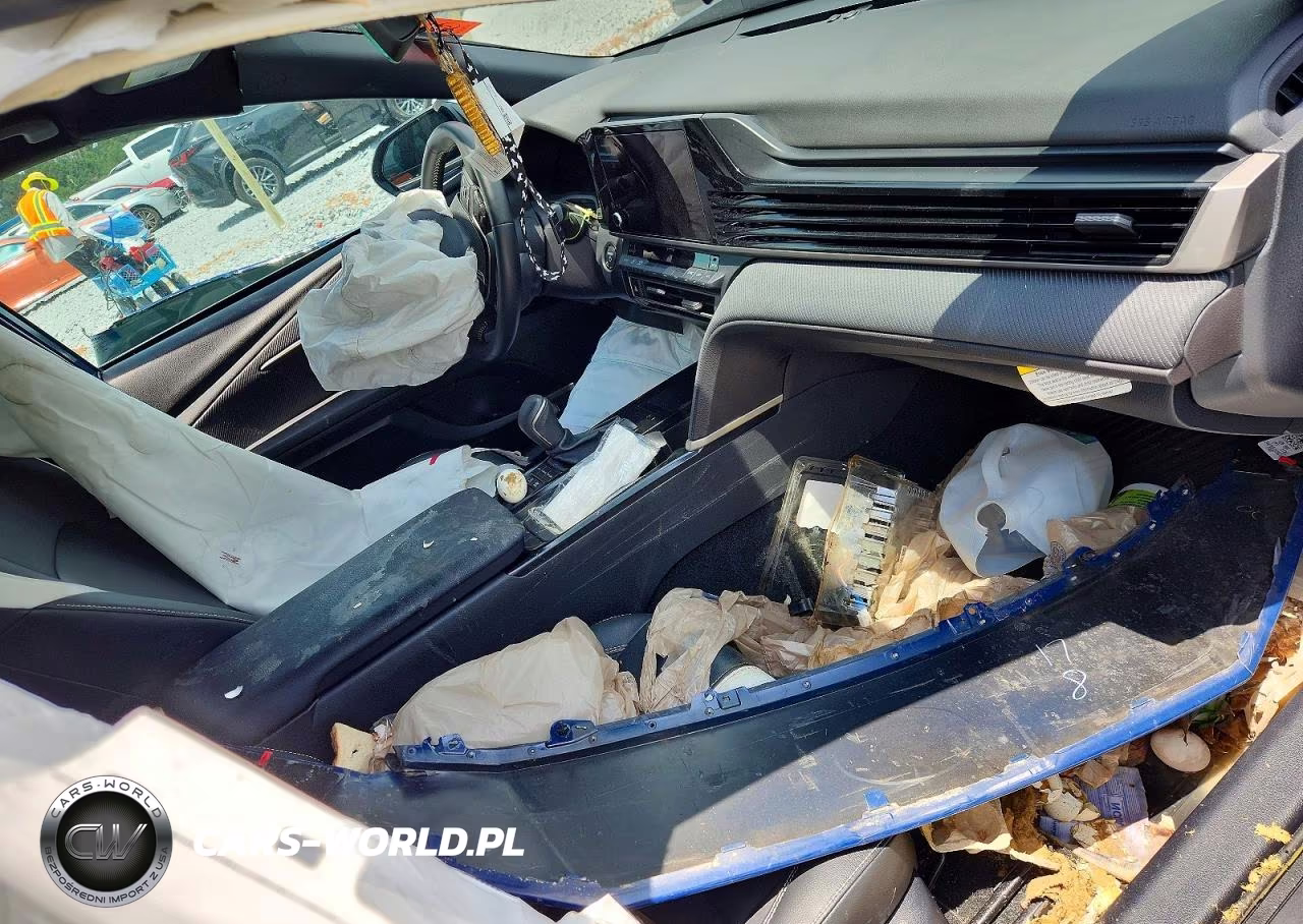 2025 Toyota Camry Se VIN:4T1DAACK3SU030120 - 8