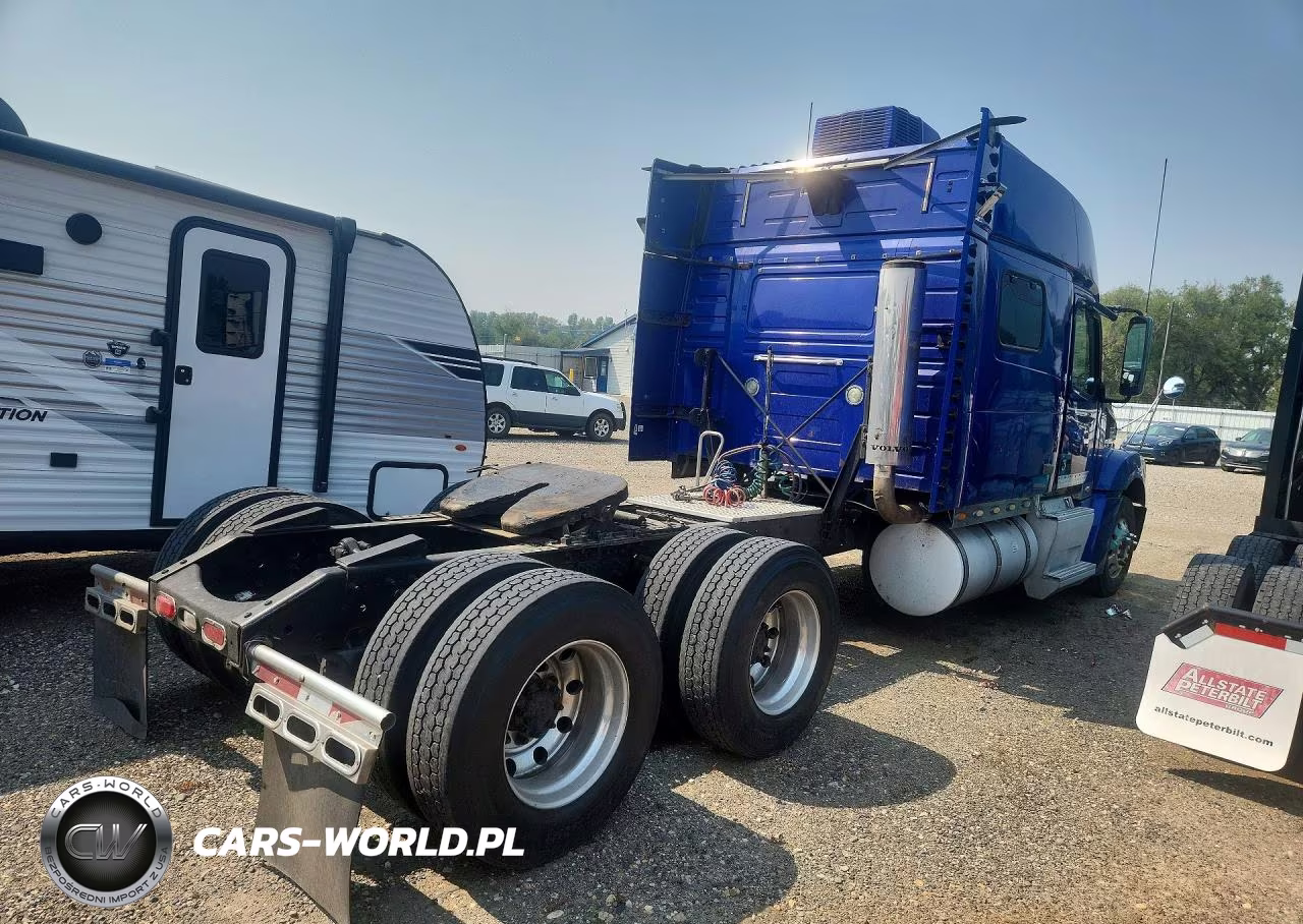 2007 Volvo Vt 880 VIN:4V4LC9KL27N483928 - 3