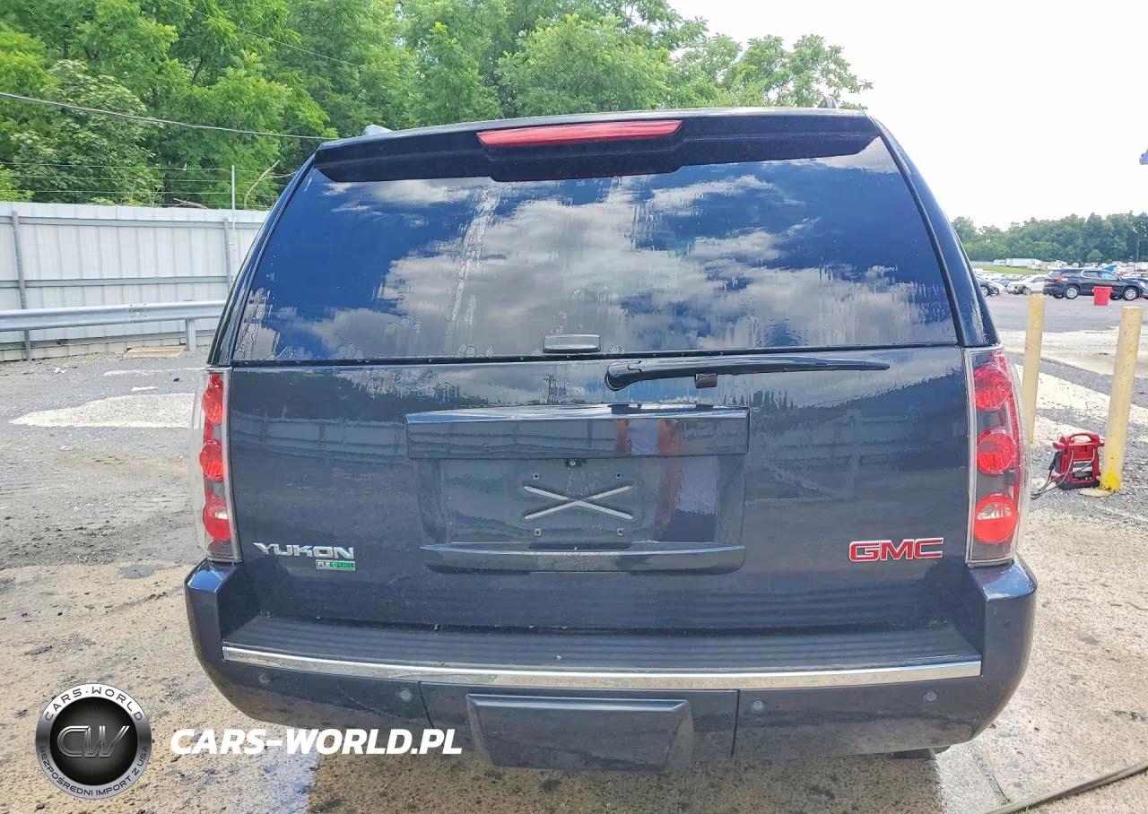 2011 GMC Yukon Denali VIN:1GKS2EEF6BR340124 - 6