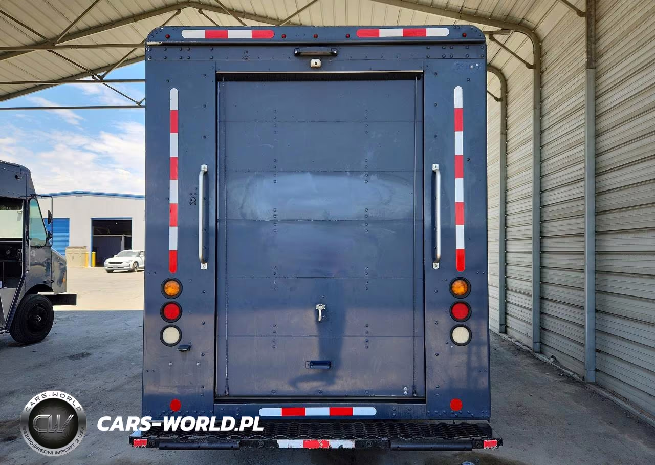 2020 Freightliner Chassis M Line Walk-In Van VIN:4UZAC2EA6LCLZ7169 - 6