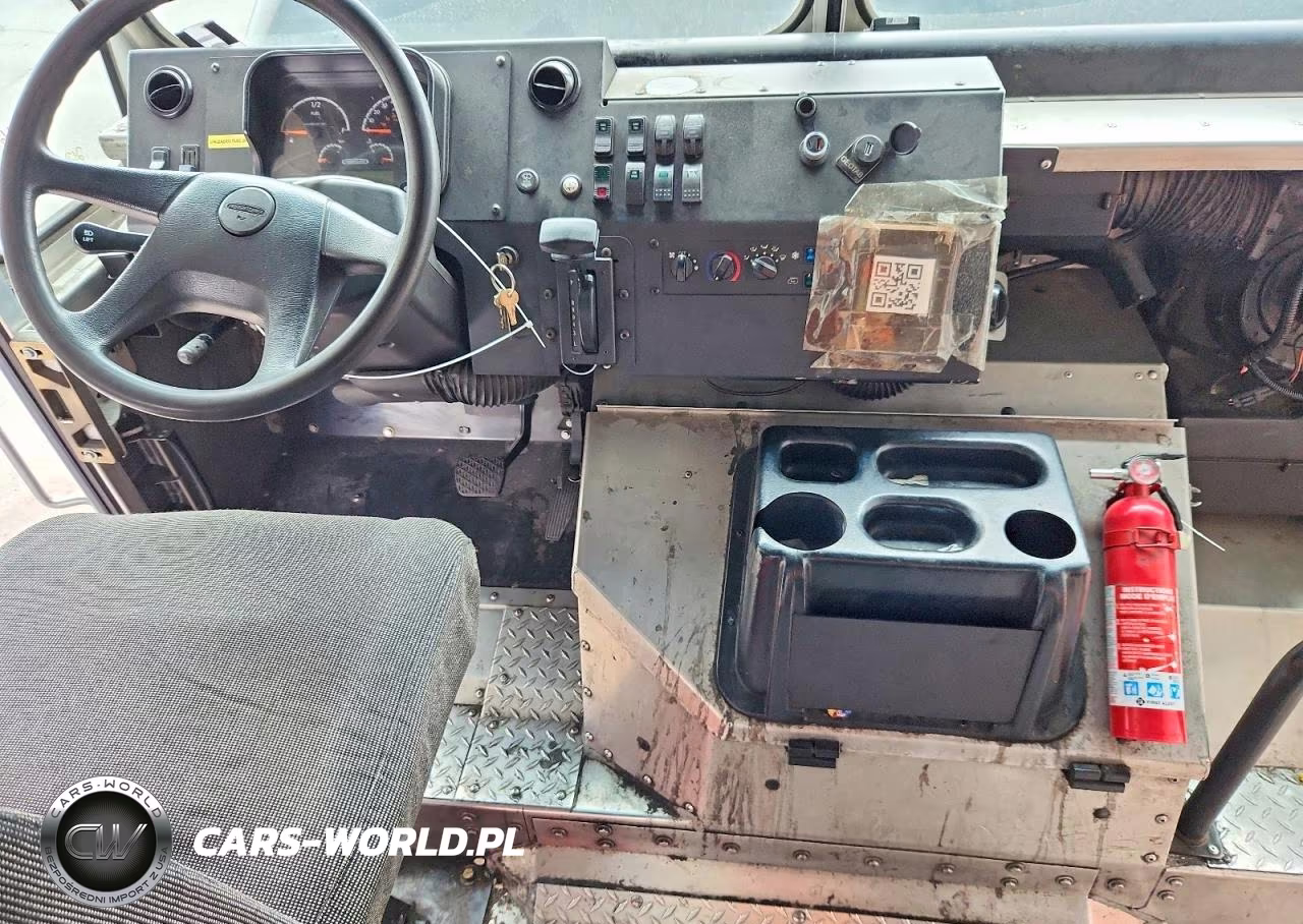 2020 Freightliner Chassis M Line Walk-In Van VIN:4UZAC2EA6LCLZ7169 - 8