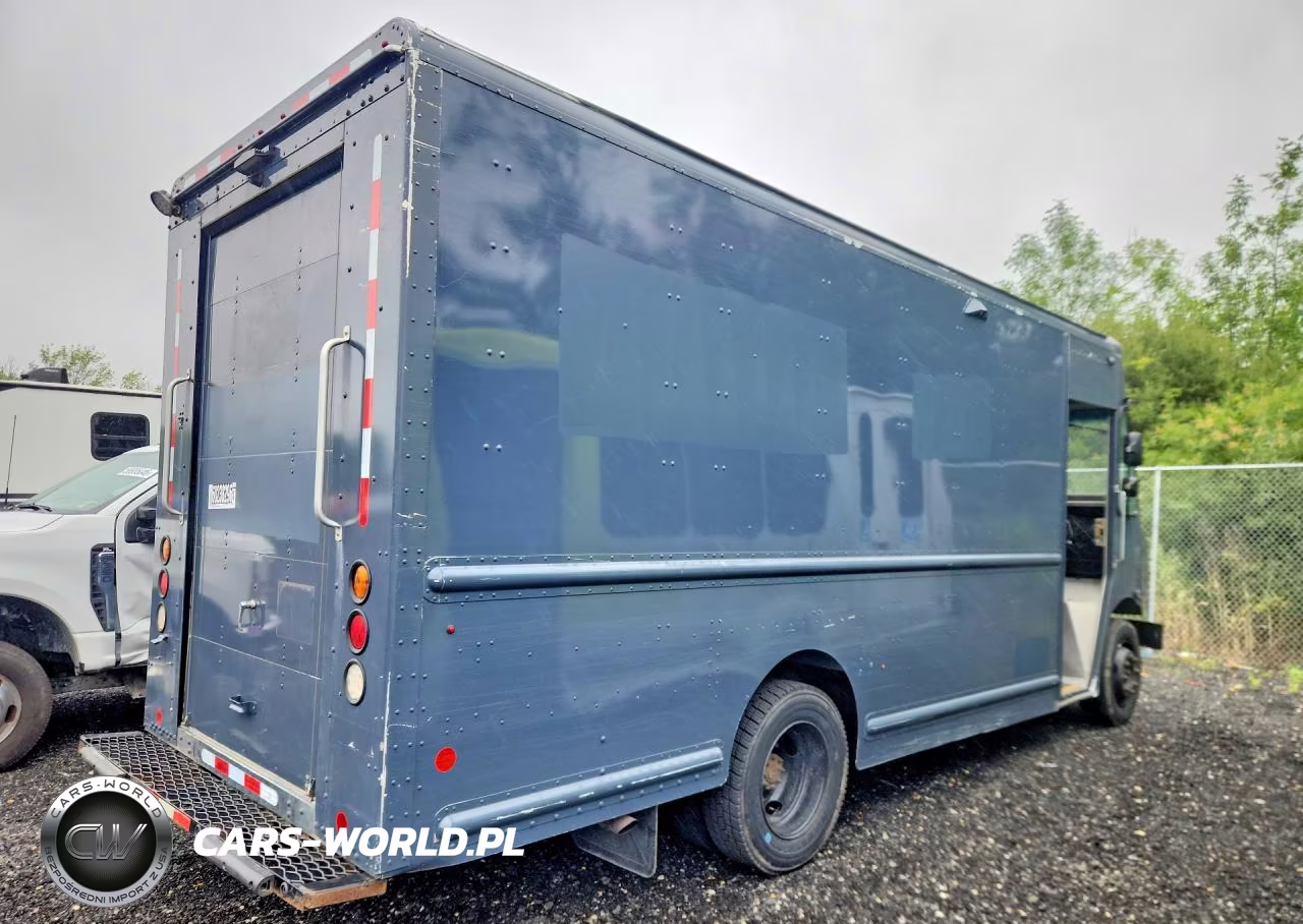2020 Freightliner Mt45G Chassis Delivery Truck VIN:4UZAC2EA4LCMK0190 - 3