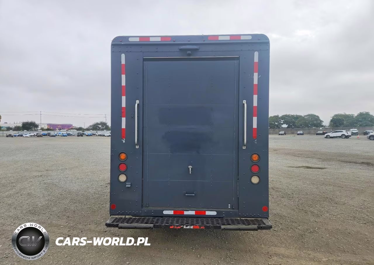 2020 Freightliner Chassis M Line Walk-In Van VIN:4UZAC2EA8LCMK2993 - 6