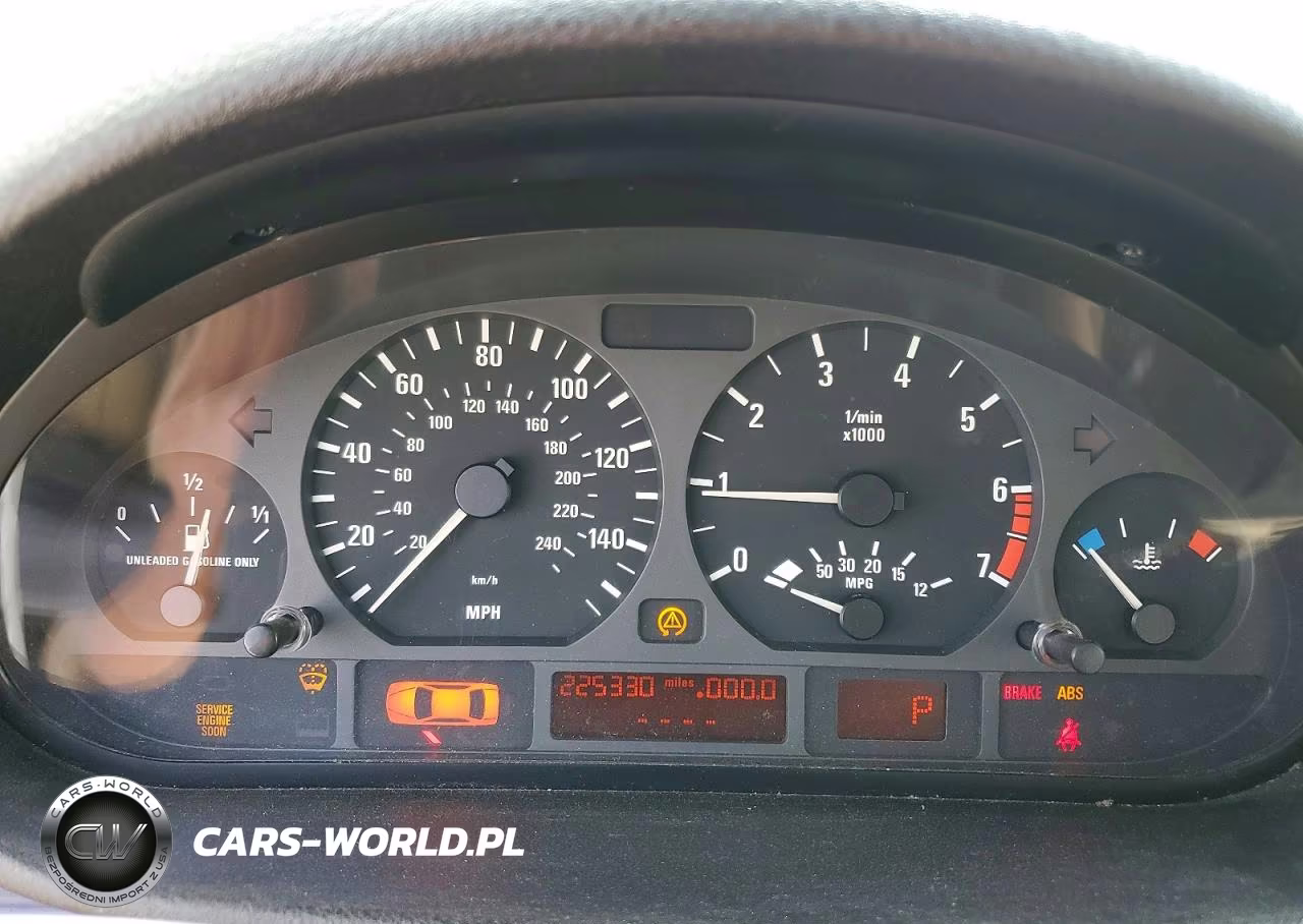 2002 BMW 325 I VIN:WBAEV33472KL68736 - 9