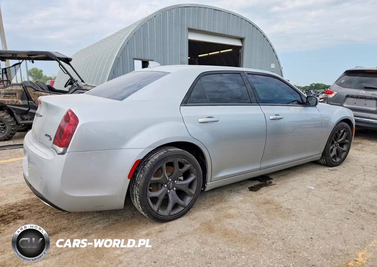 2021 Chrysler 300 S VIN:2C3CCABG9MH567205 - 3