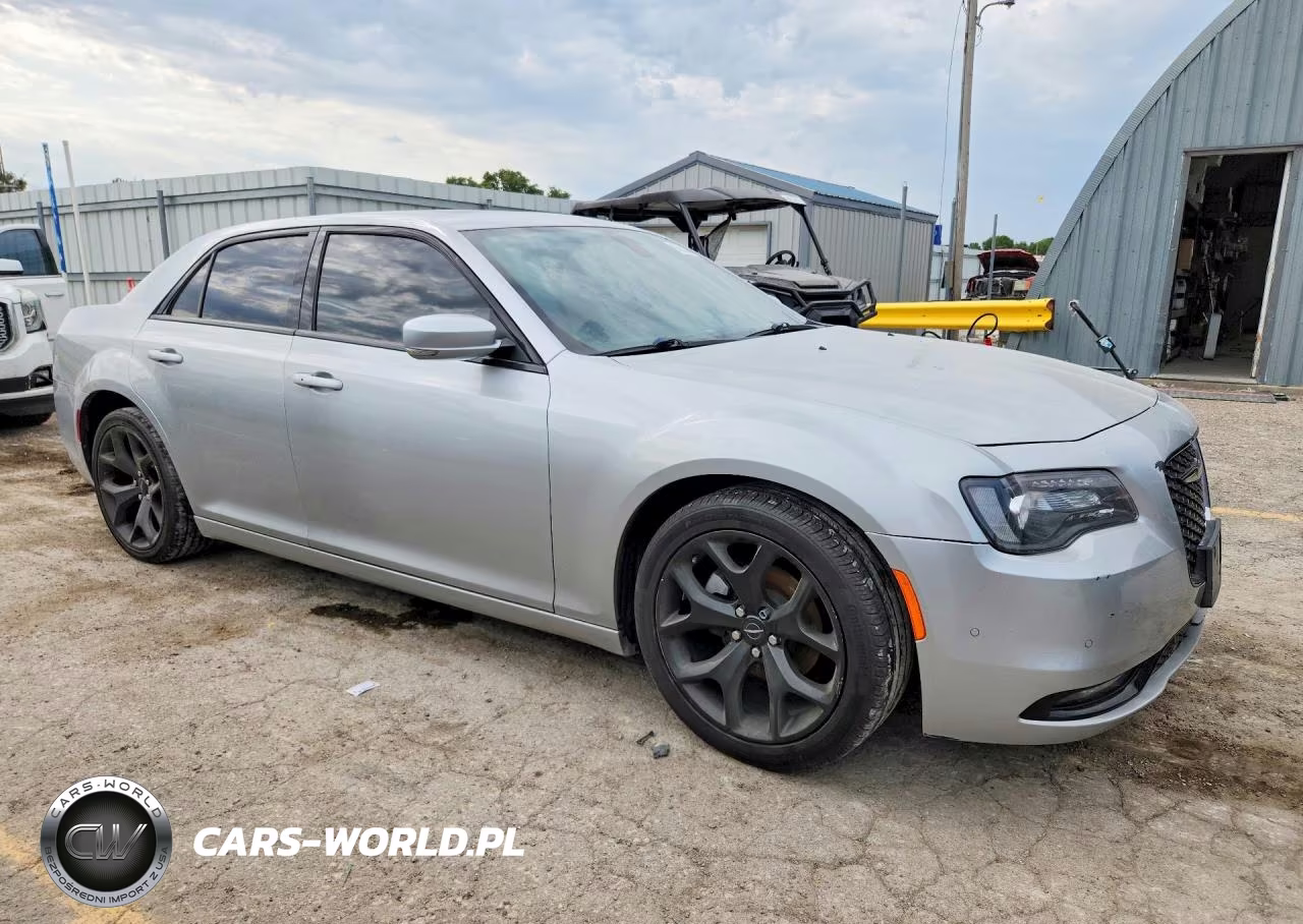 2021 Chrysler 300 S VIN:2C3CCABG9MH567205 - 4