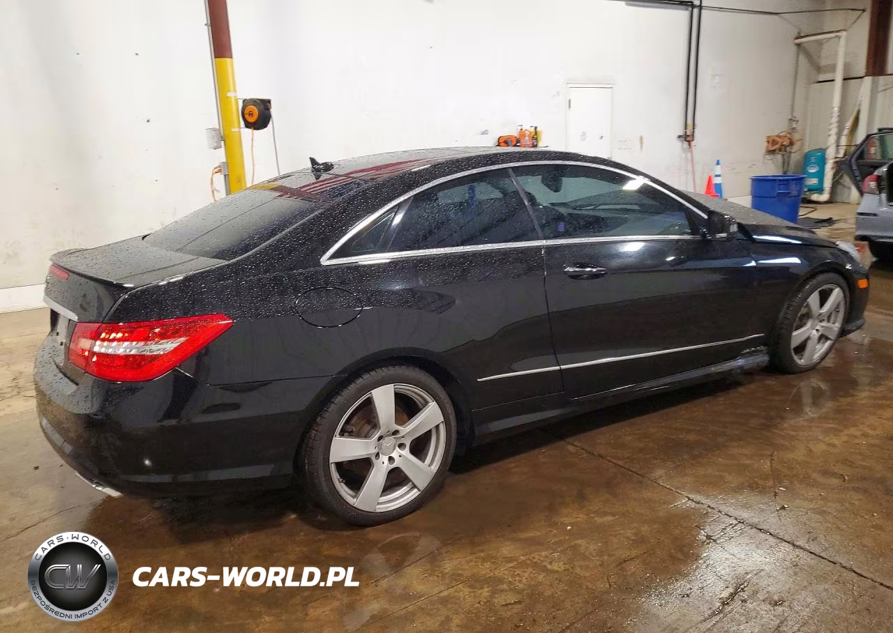 2011 Mercedes-Benz E 550 VIN:WDDKJ7CB8BF071660 - 3