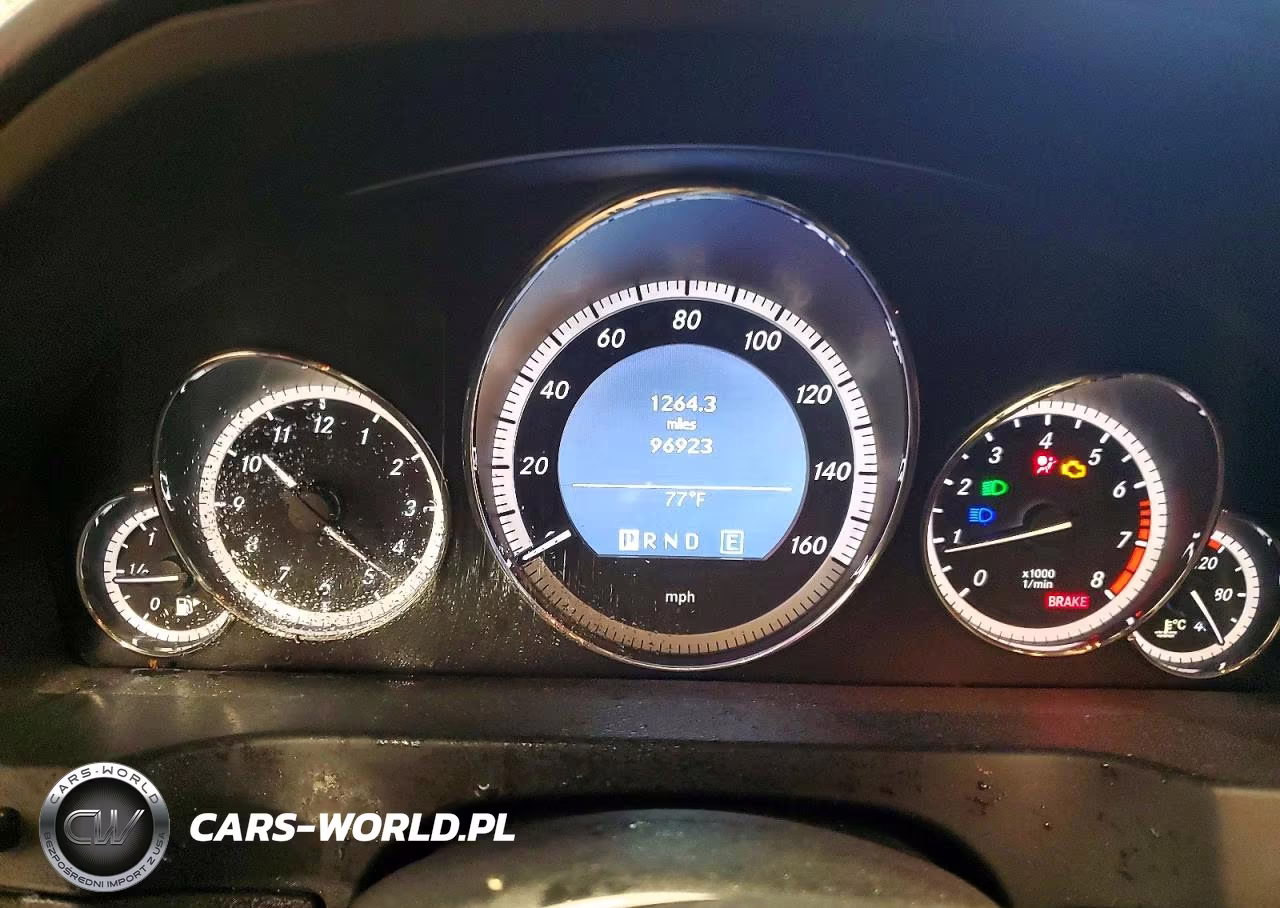 2011 Mercedes-Benz E 550 VIN:WDDKJ7CB8BF071660 - 9