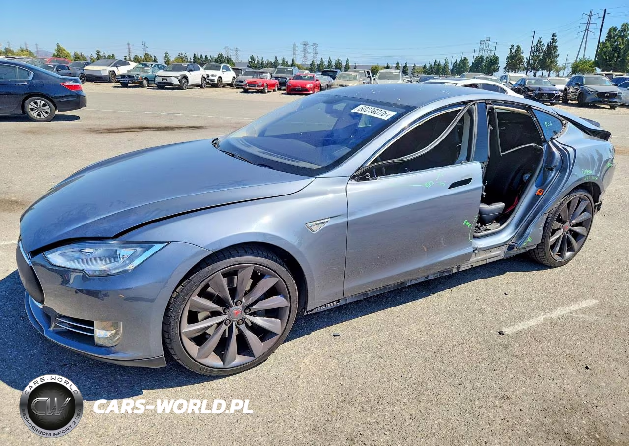2013 Tesla Model S – zdjęcie 1 z 12