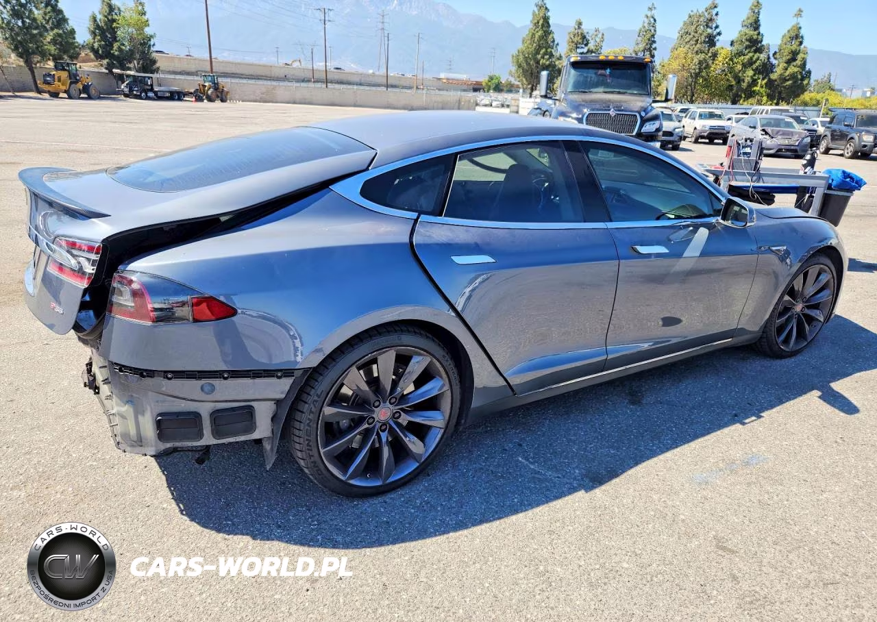 2013 Tesla Model S VIN:5YJSA1CP5DFP24763 - 3