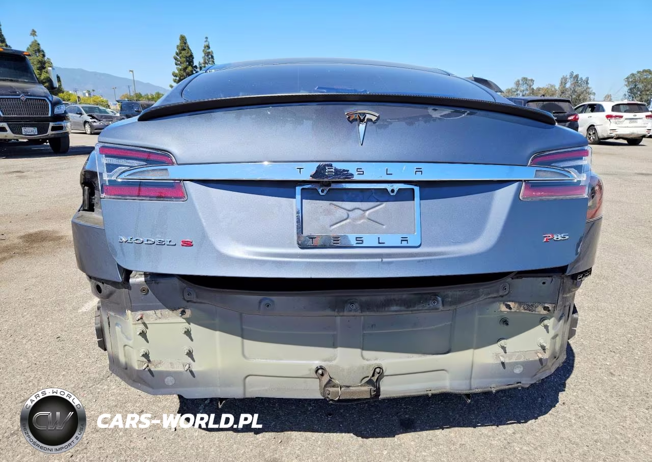 2013 Tesla Model S VIN:5YJSA1CP5DFP24763 - 6