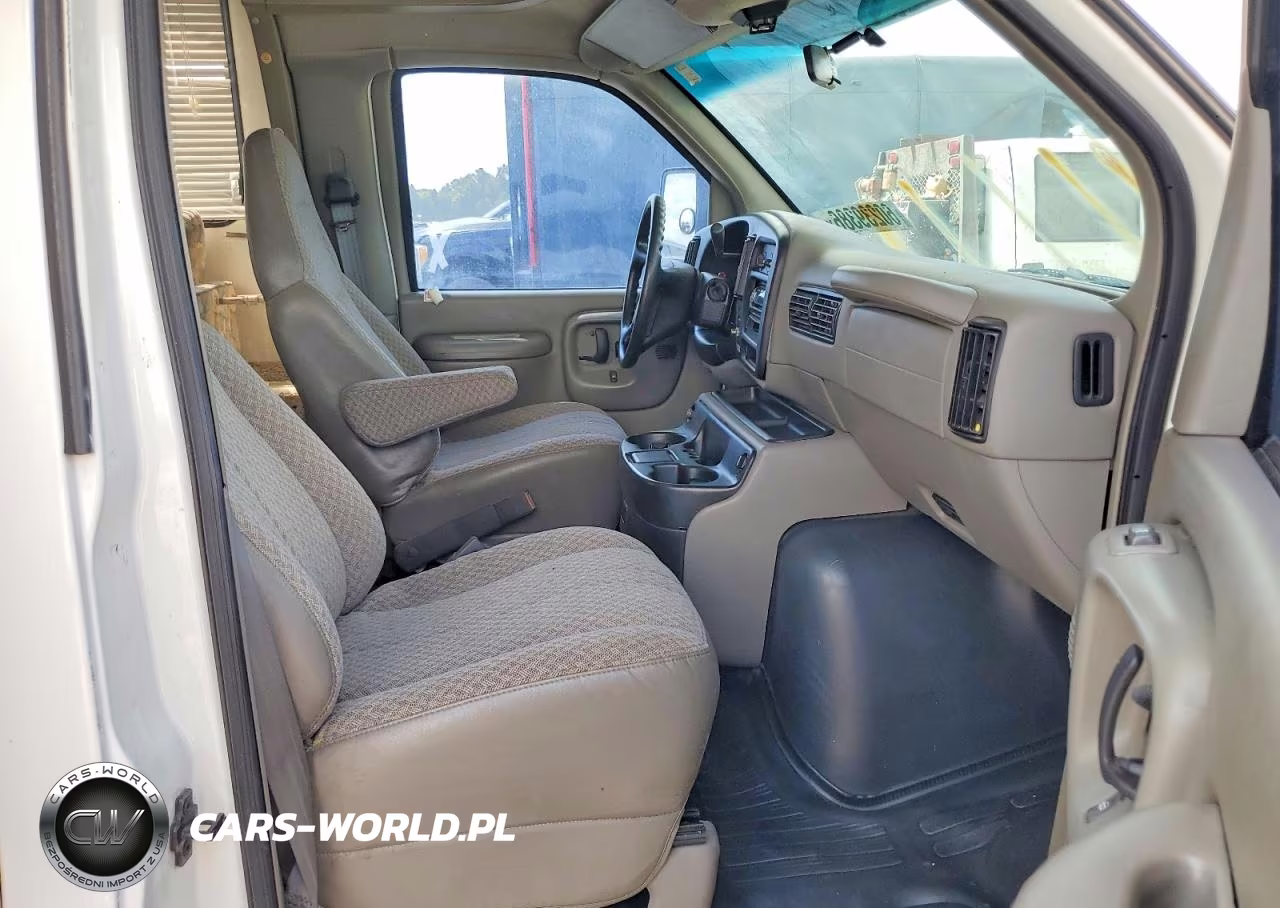 2001 Chevrolet Express Cutaway G3500 VIN:1GBJG31G011144984 - 5