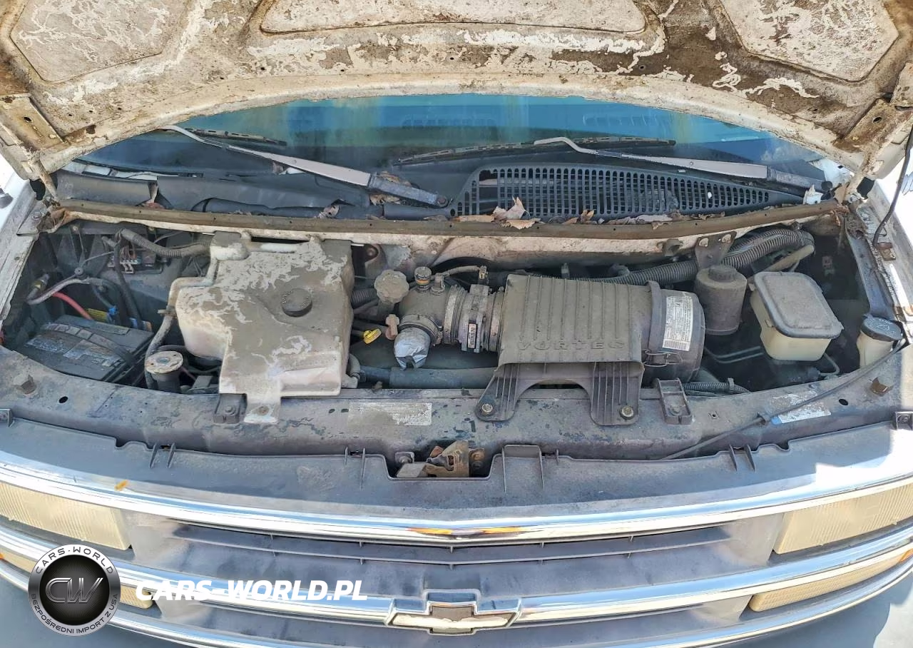 2001 Chevrolet Express Cutaway G3500 VIN:1GBJG31G011144984 - 7