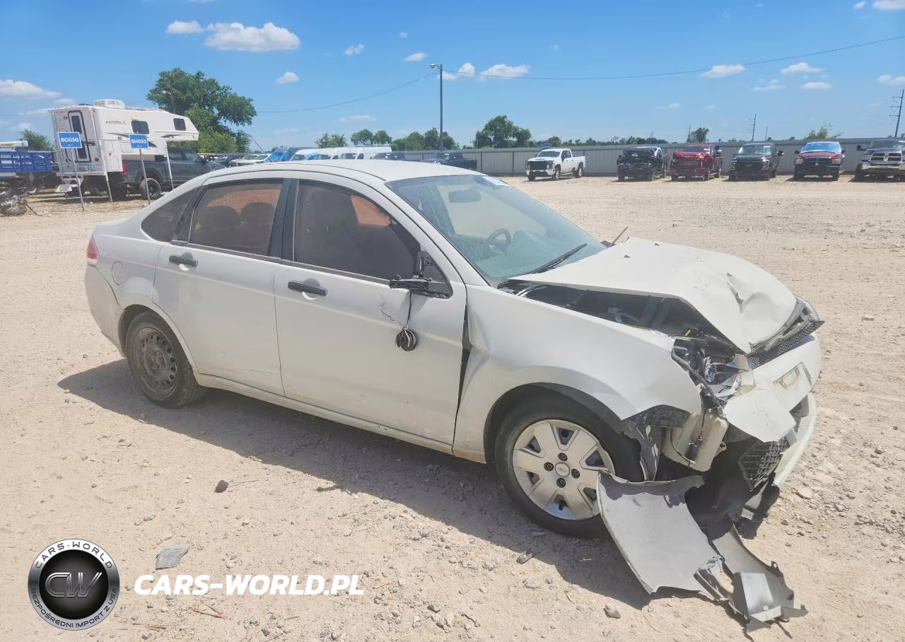 2010 Ford Focus S VIN:1FAHP3EN0AW262609 - 4